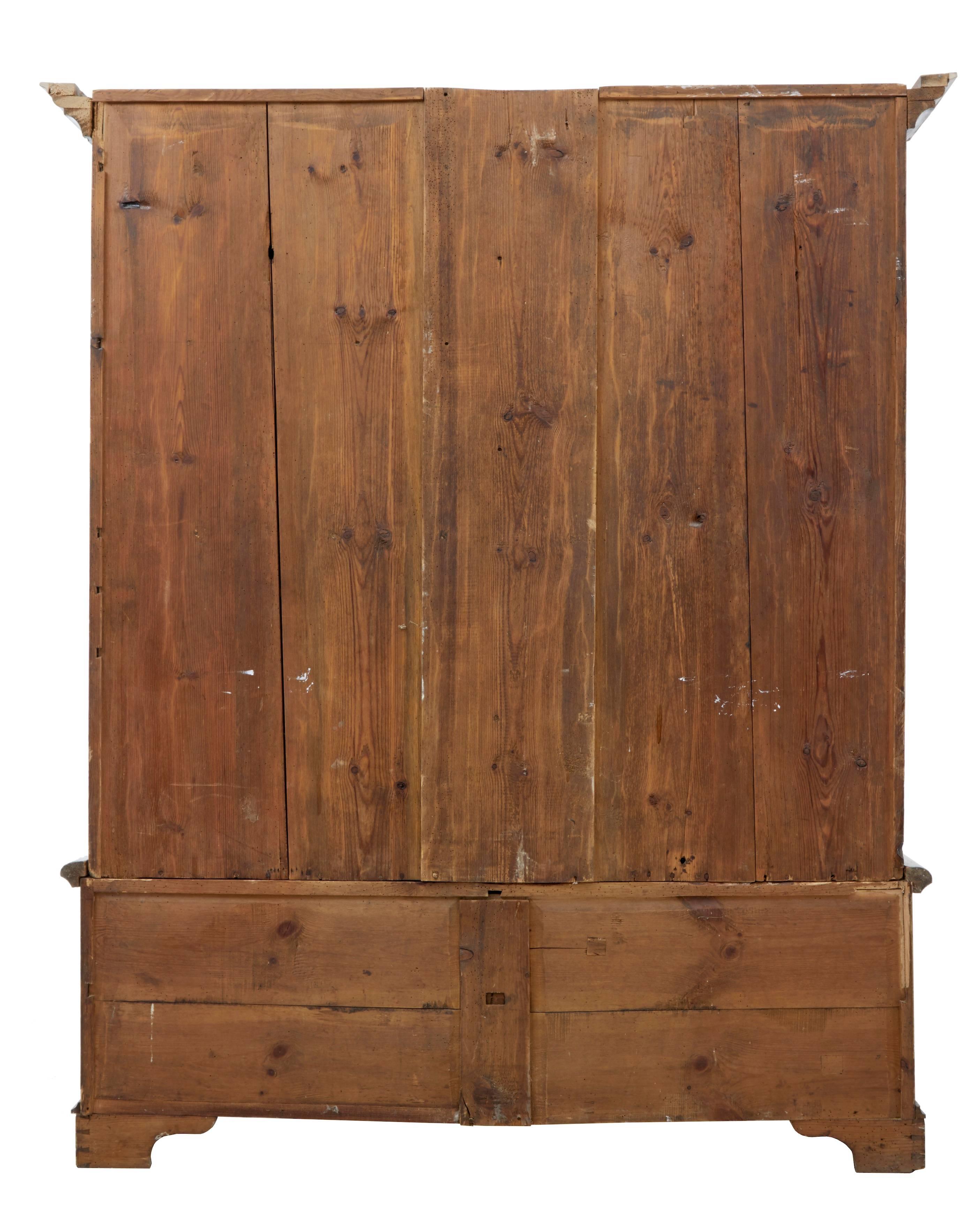 19th Century Rustic Swedish Pine Ragwork Painted Cabinet on Chest 4