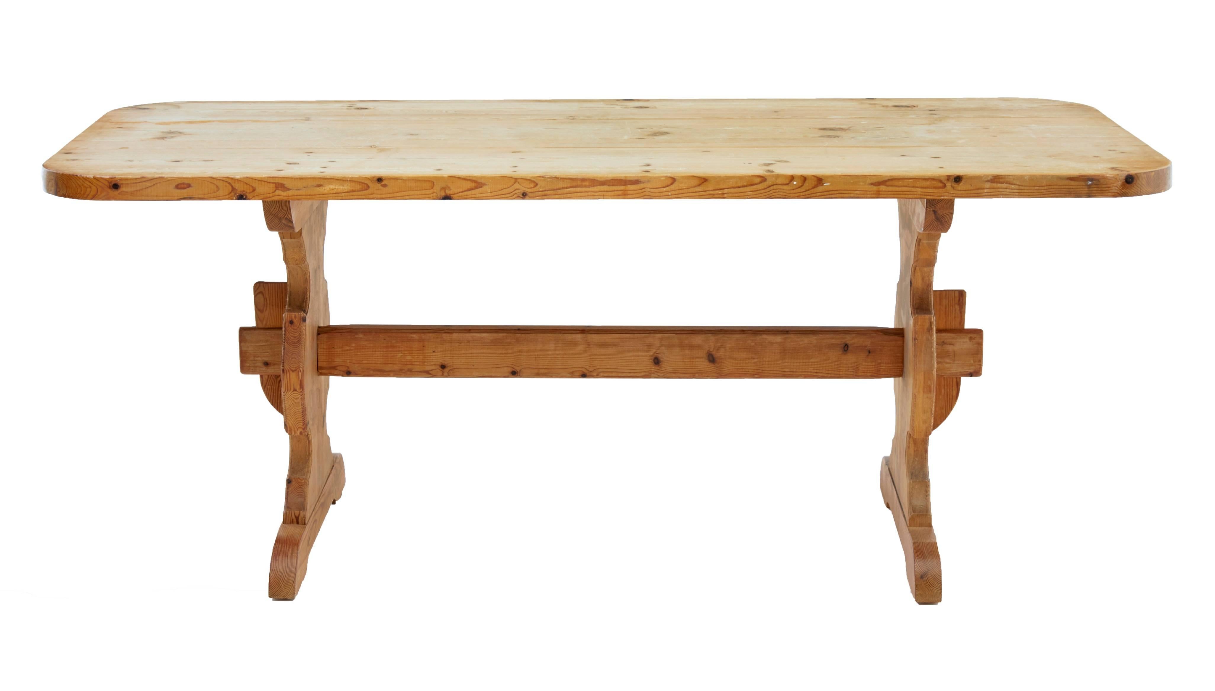 Swedish country dining / kitchen table from the 1920s.
1 1/2