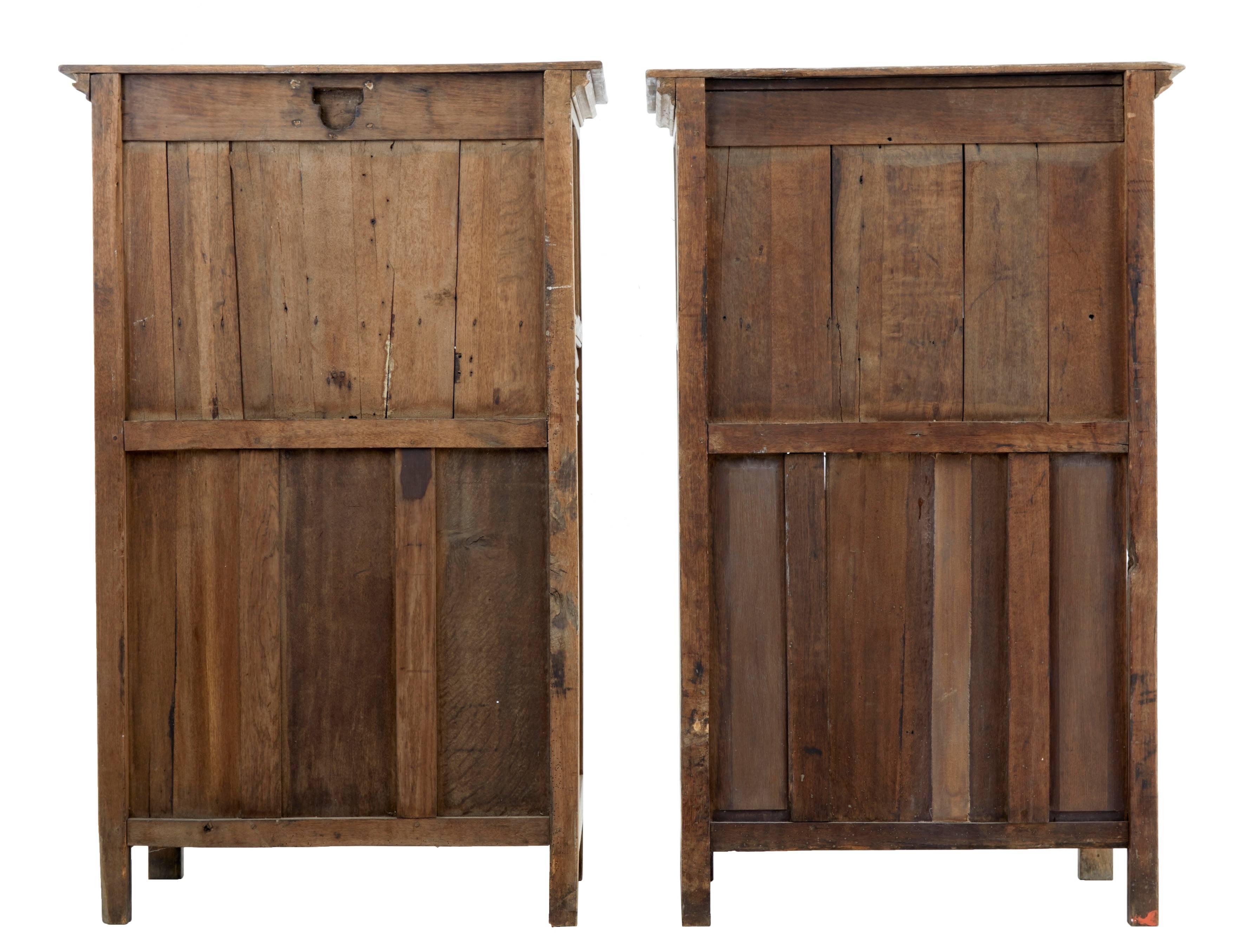 Pair of 19th Century Gothic Revival Carved Oak Cabinet on Stands In Good Condition In Debenham, Suffolk