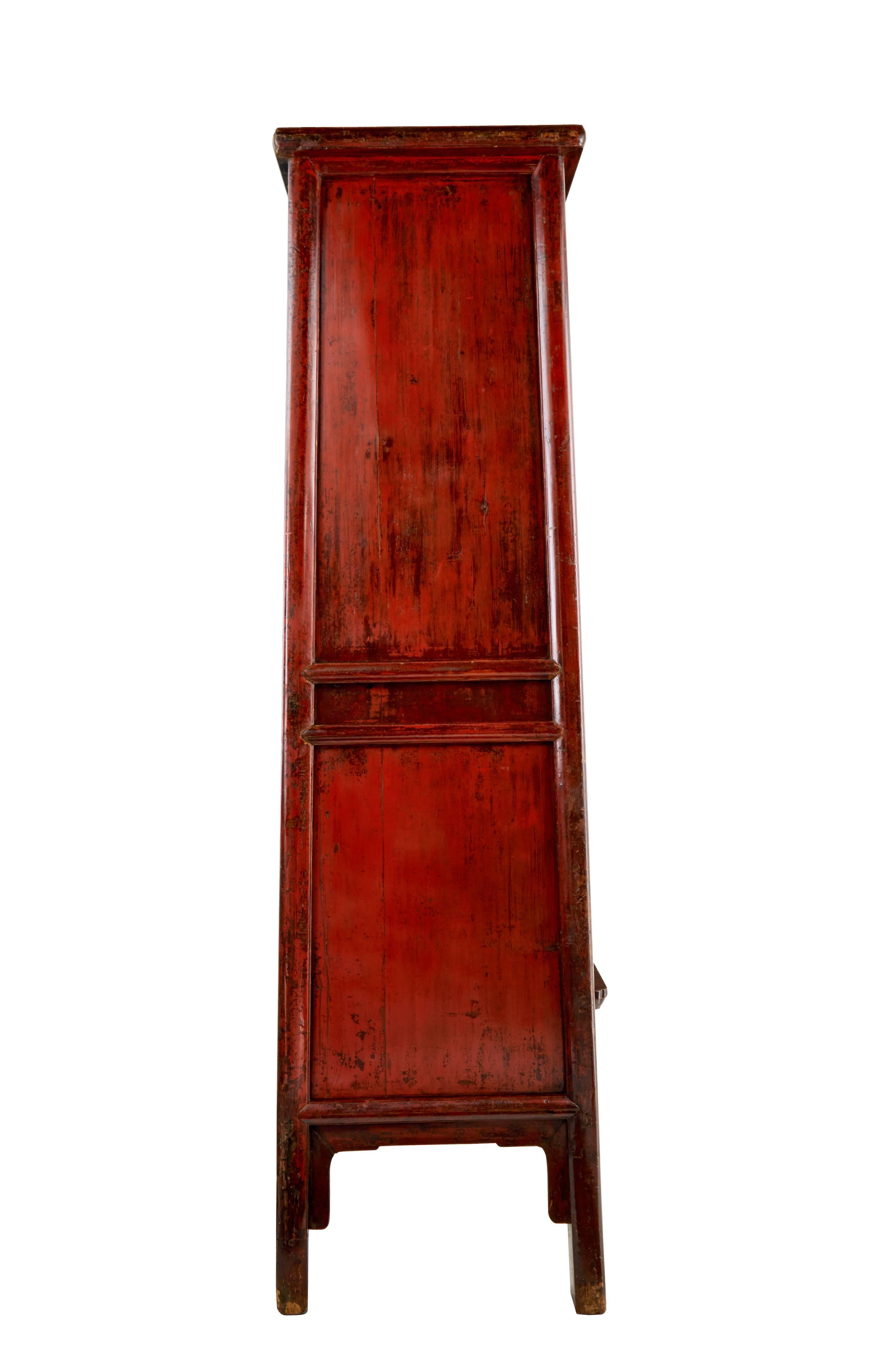 Monumental 19th Century Chinese Red Lacquer Cupboard In Good Condition In Debenham, Suffolk