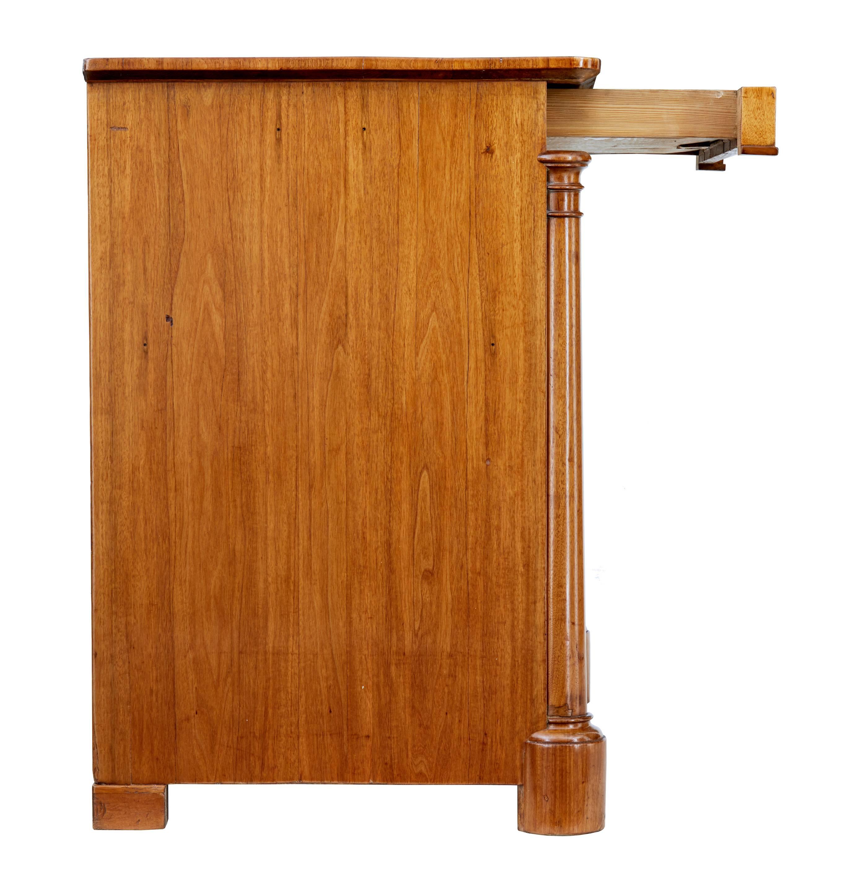 Early 19th Century, Danish Walnut Commode Chest of Drawers In Good Condition In Debenham, Suffolk