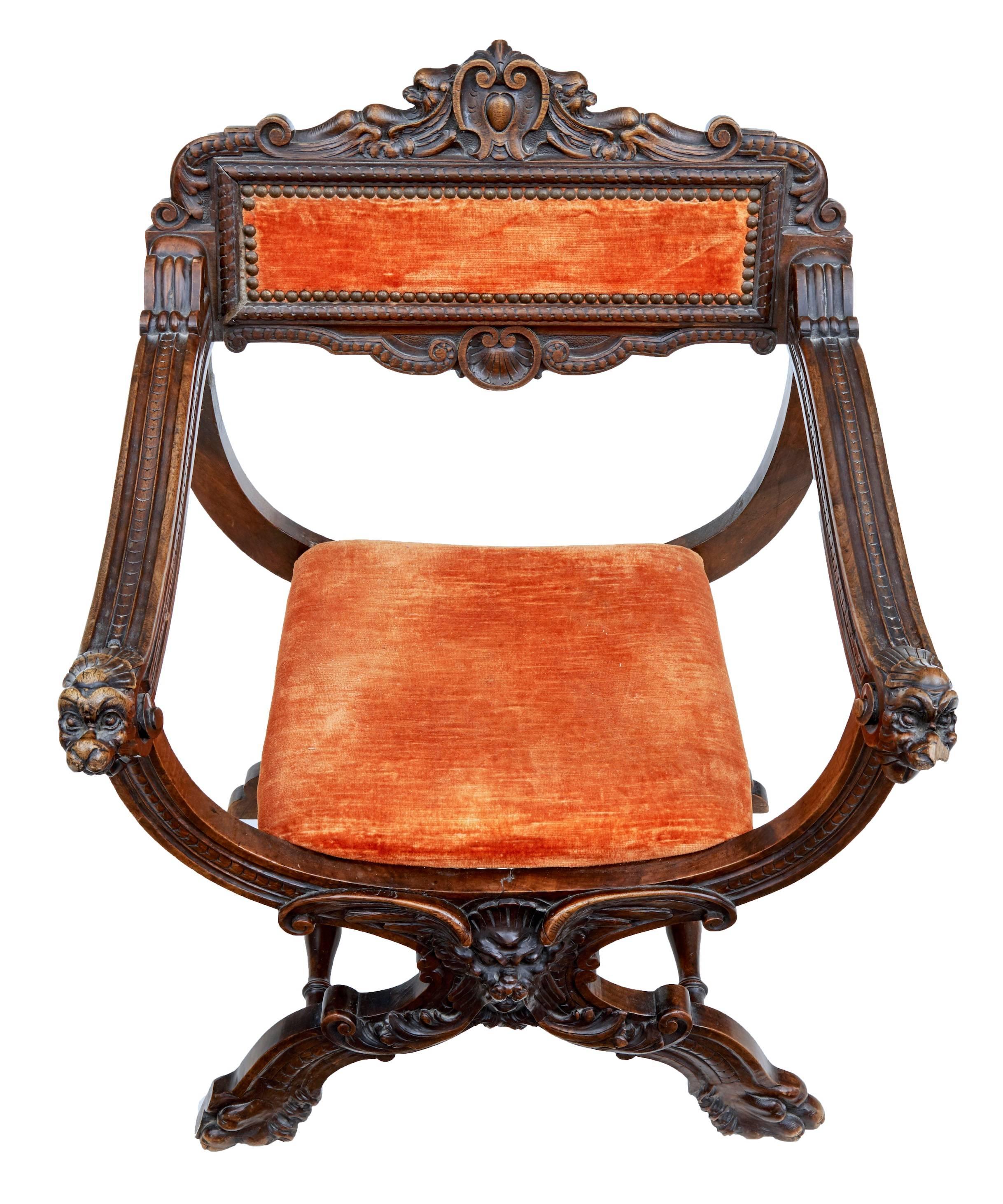 Pair of 19th Century Italian Carved Walnut Savonarola Chairs In Good Condition In Debenham, Suffolk