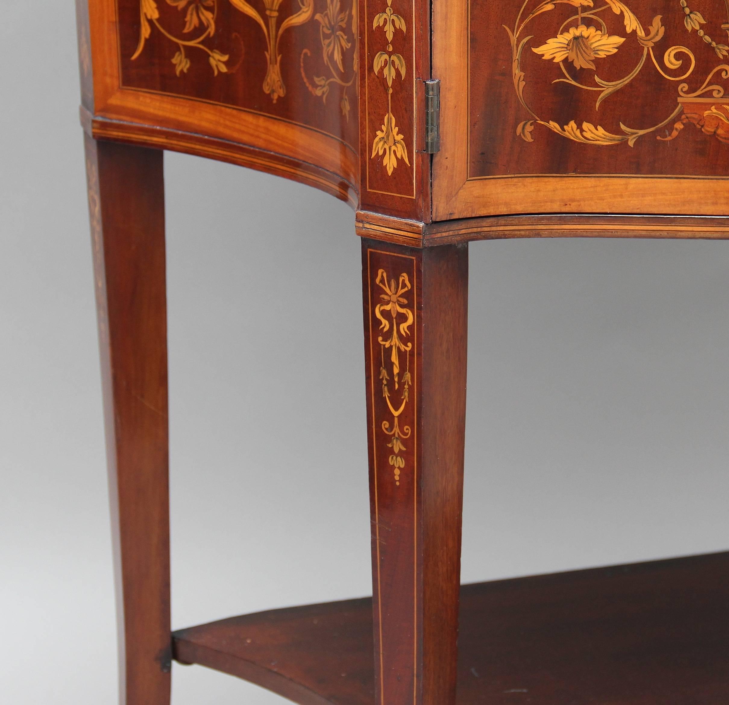 19th Century Edwards & Roberts Mahogany Inlaid Display Cabinet 4