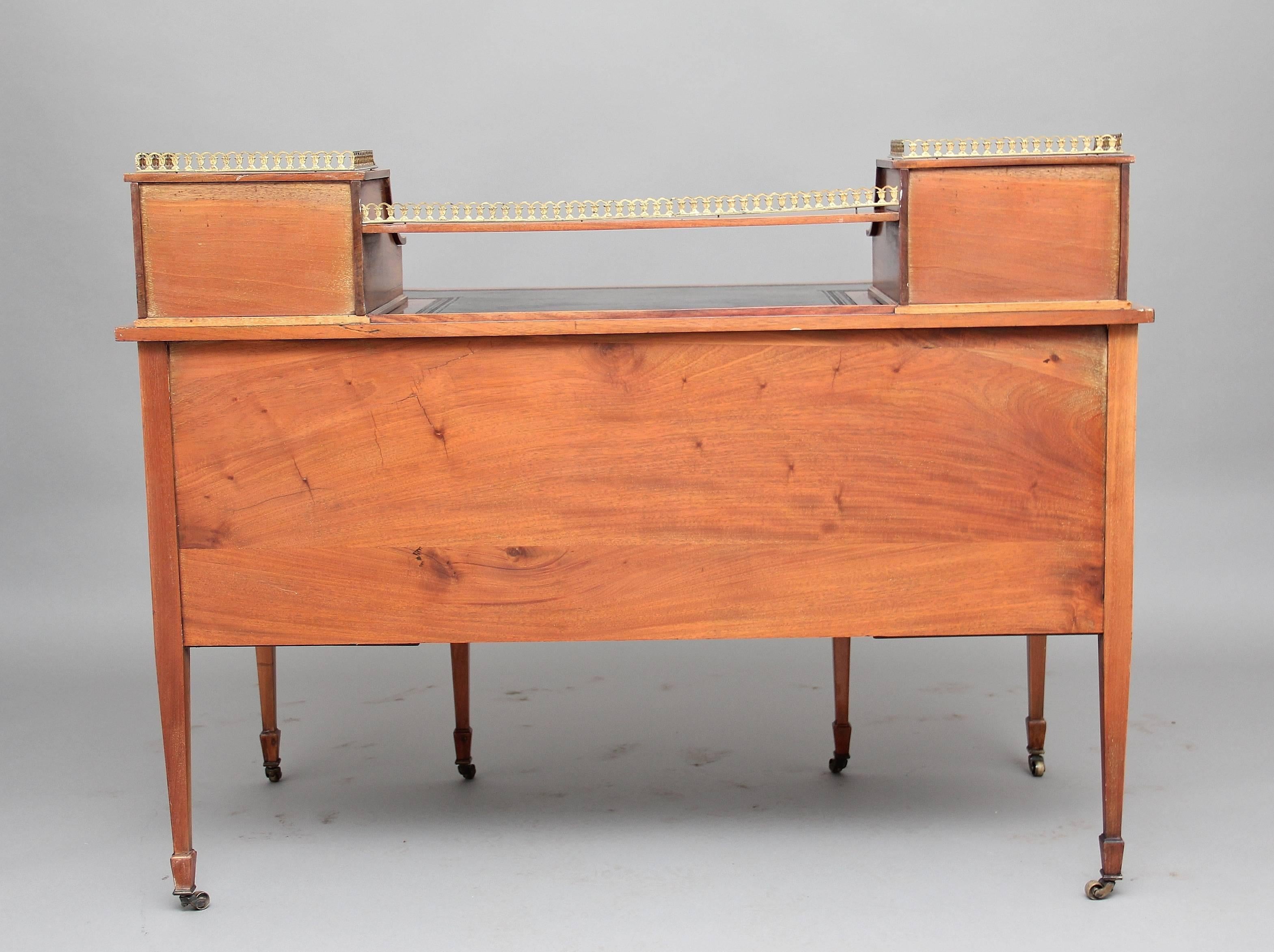 Early 20th Century Edwardian Mahogany Inlaid Writing Desk 3