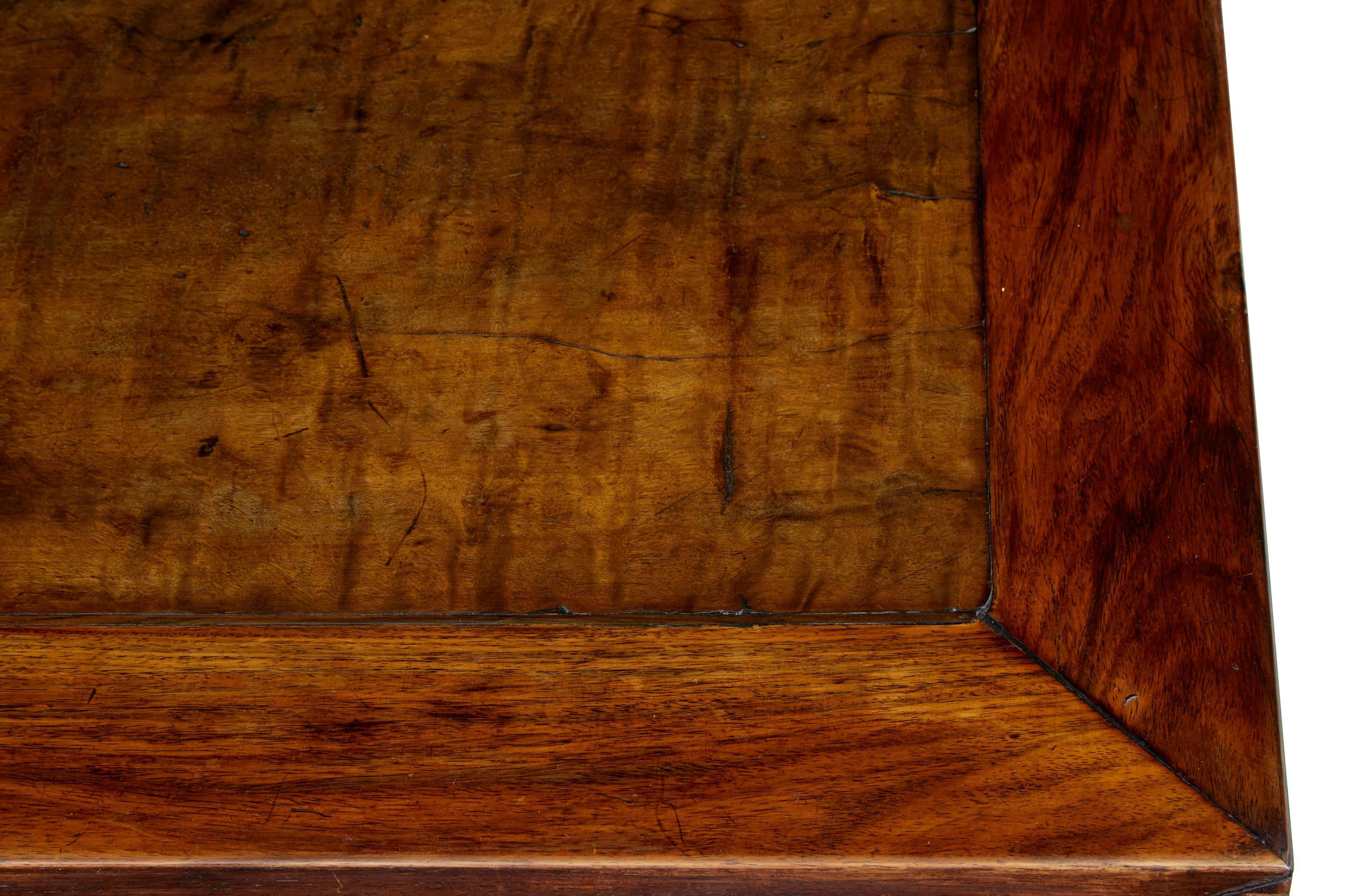 Qing Early 19th Century Chinese Huanghuali and Burr Low Kang Table