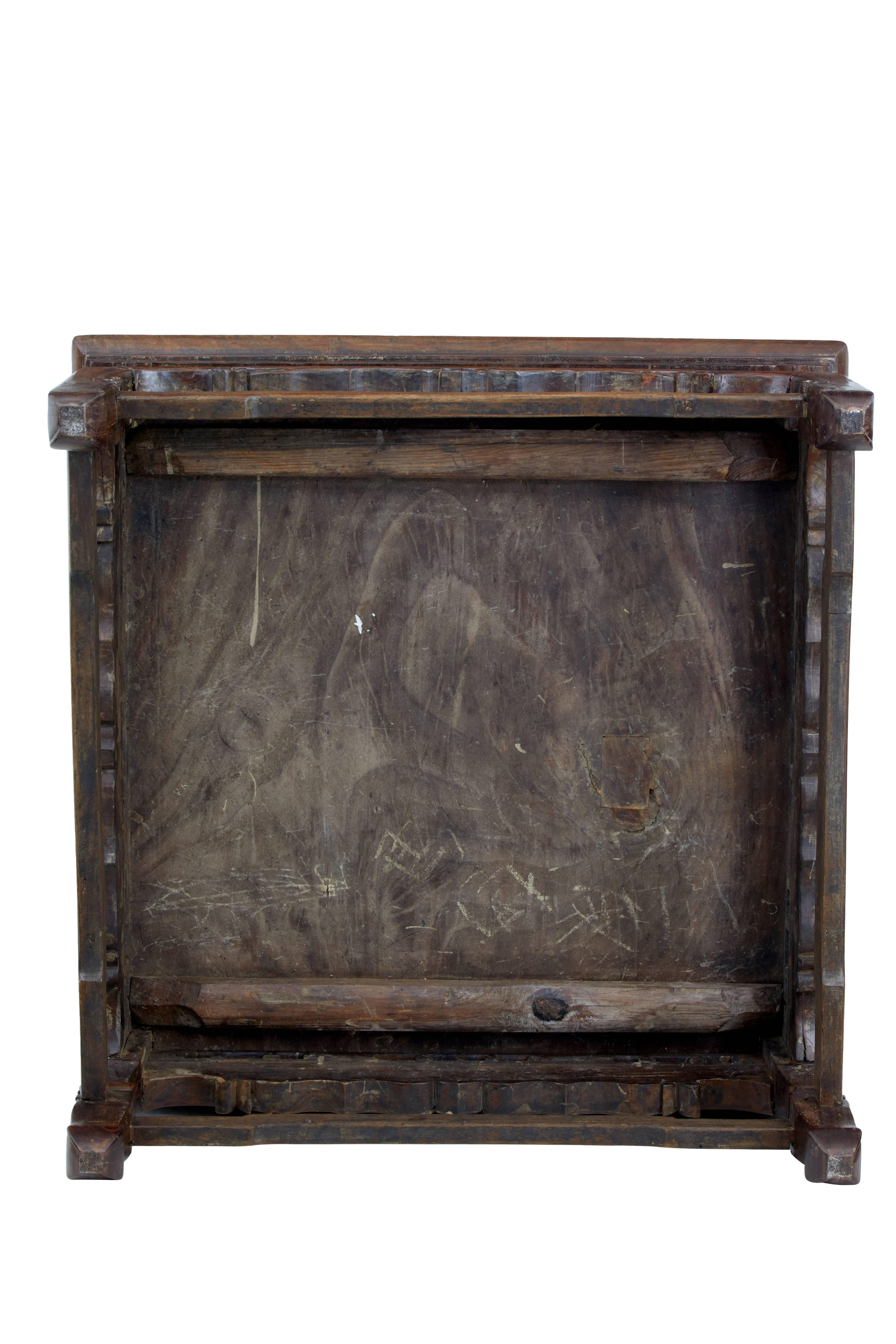18th Century Chinese Qing Huanghuali Table In Good Condition In Debenham, Suffolk