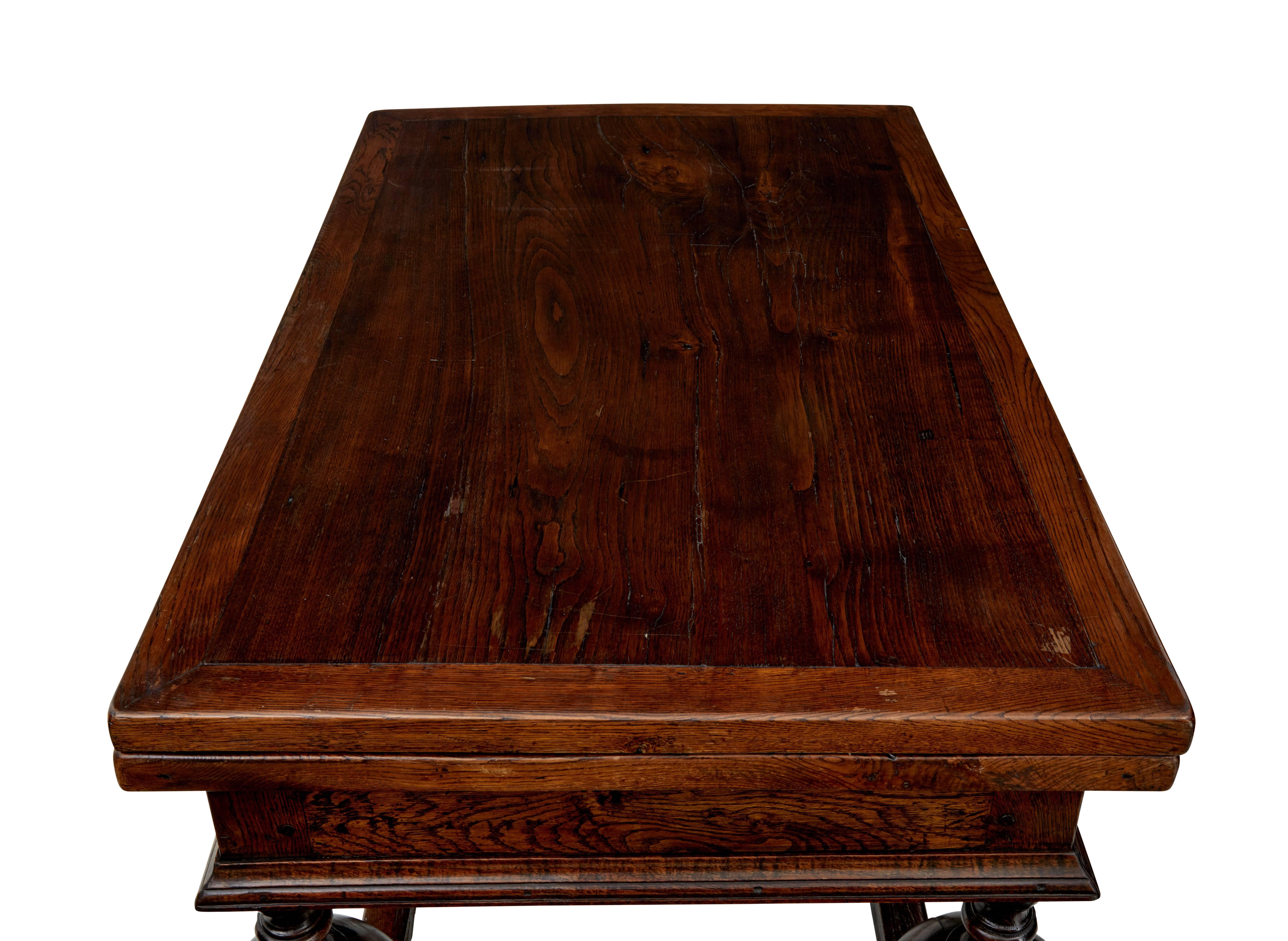 Woodwork Early 19th Century Oak Draw-Leaf Dining Table