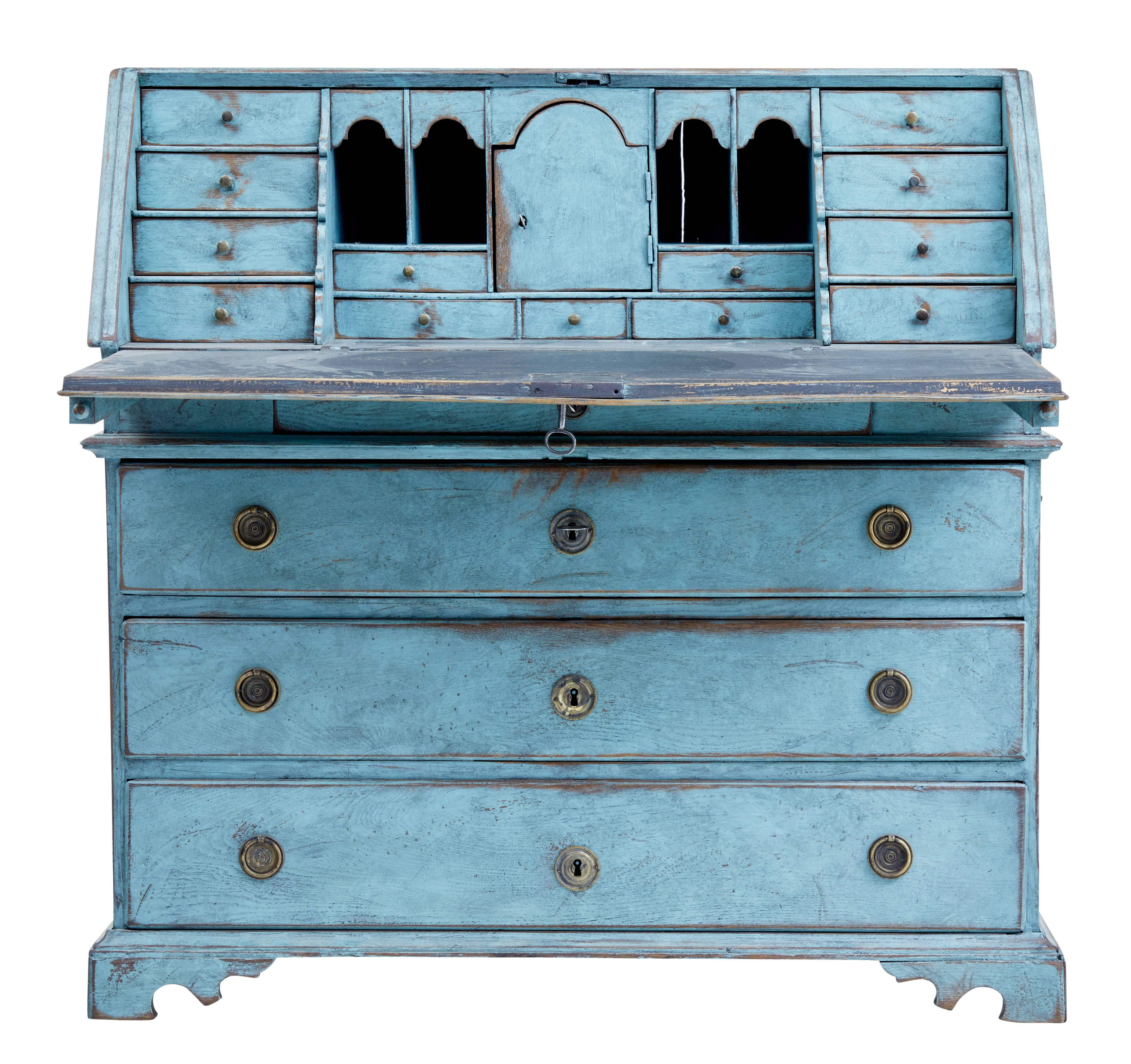 19th century painted Swedish bureau desk, circa 1860.

Single drawer above 3 large drawers with working locks and key.

Fall drops down to a writing height of 30 1/4