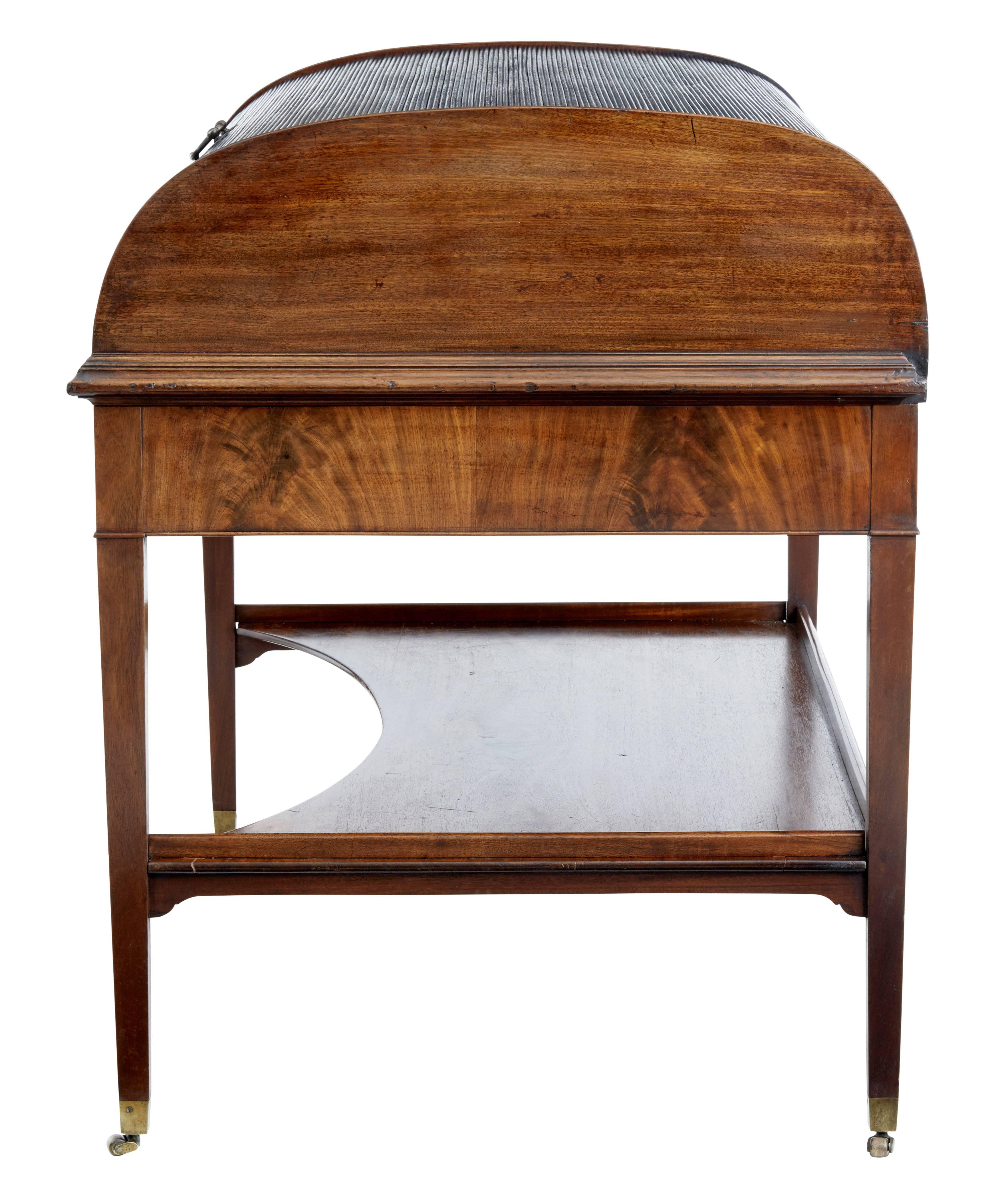 Woodwork 19th Century William IV Mahogany Rolltop Writing Desk