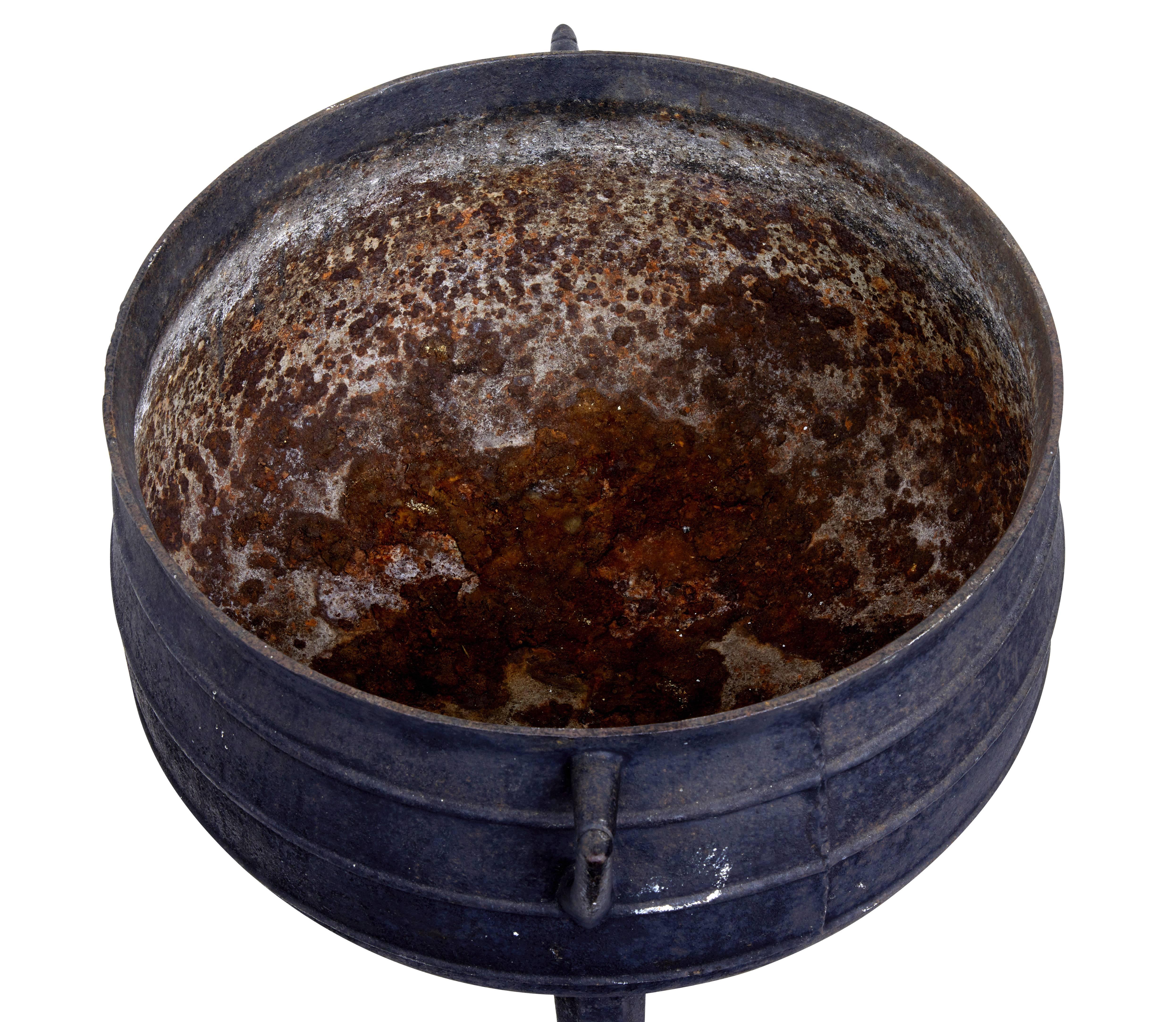 Victorian 19th Century Cast Iron Vessel Pot