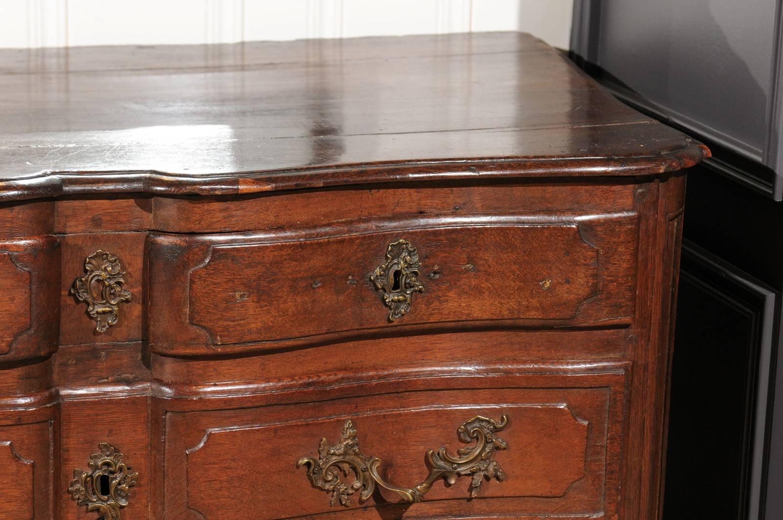 French Walnut Commode or Chest, Carved Drawers, Original Hardware, circa 1800 For Sale 3