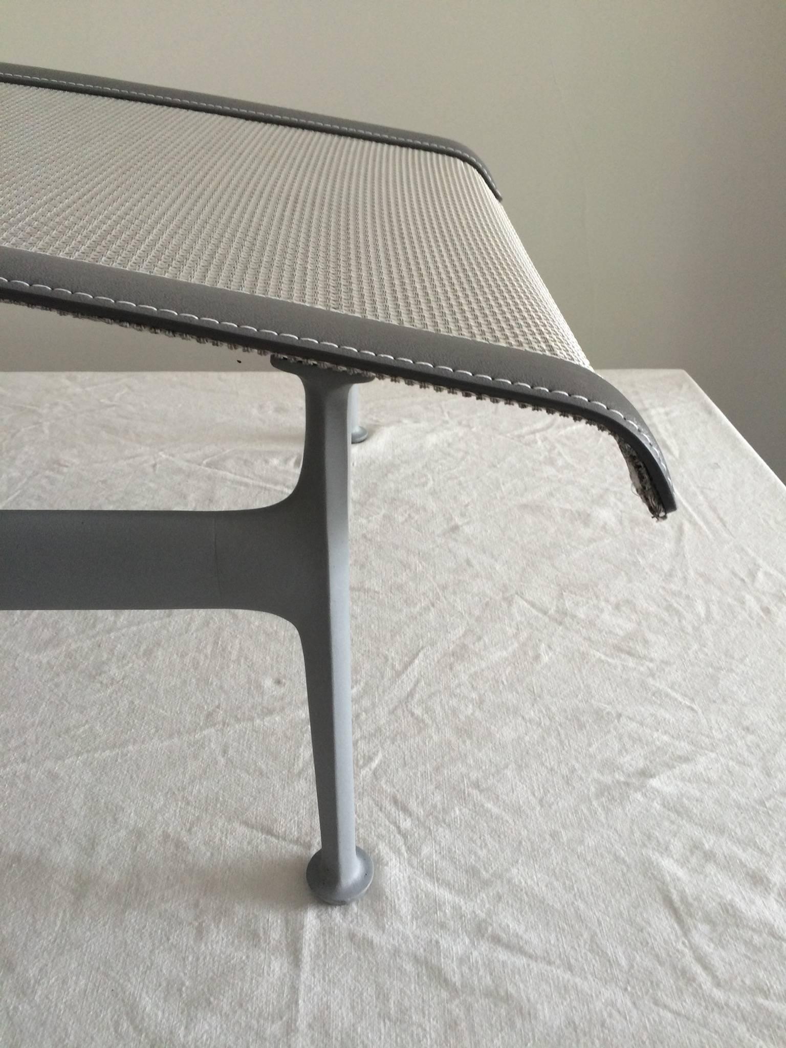 Aluminum Pair of Richard Schultz Four Leg Contour Lounge Chairs for Knoll