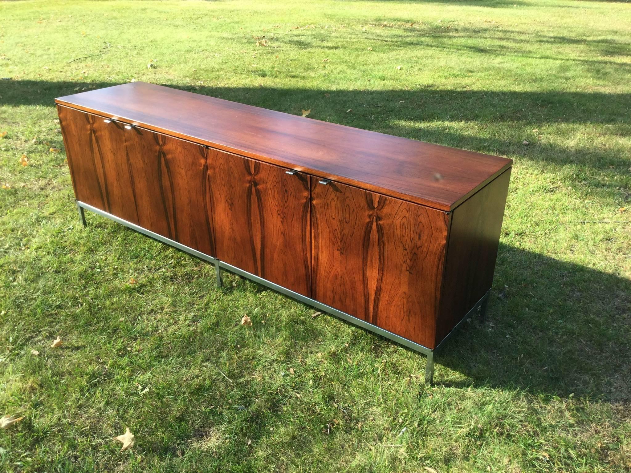 20th Century Stunning Mid-Century Modern Rosewood Florence Knoll Credenza