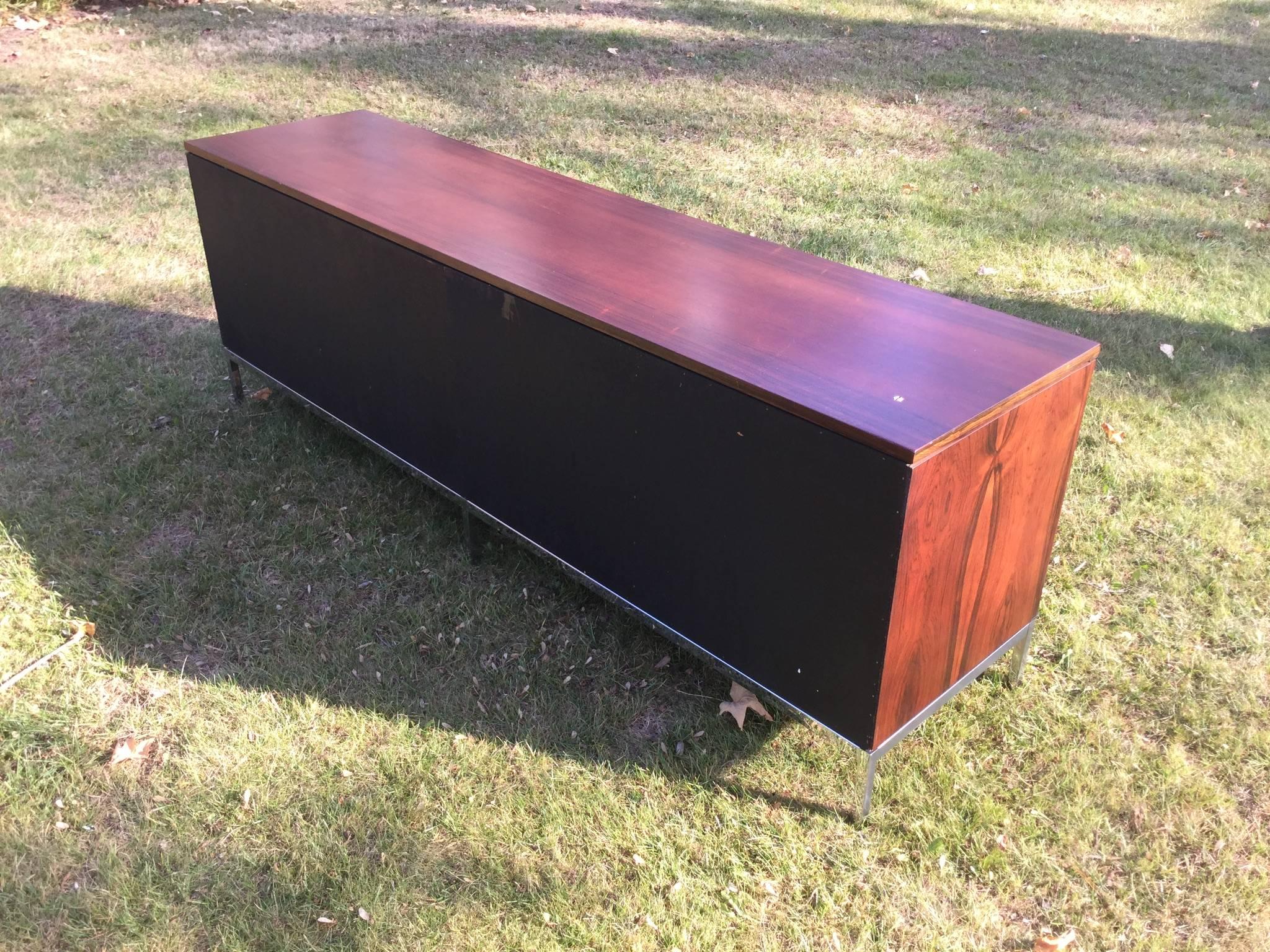Stunning Mid-Century Modern Rosewood Florence Knoll Credenza 2