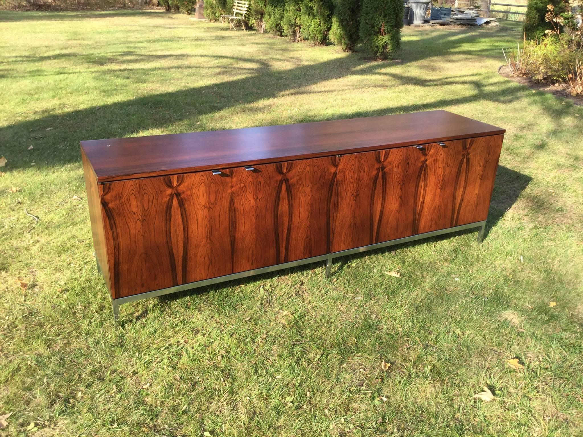 Stunning Mid-Century Modern Rosewood Florence Knoll Credenza 4