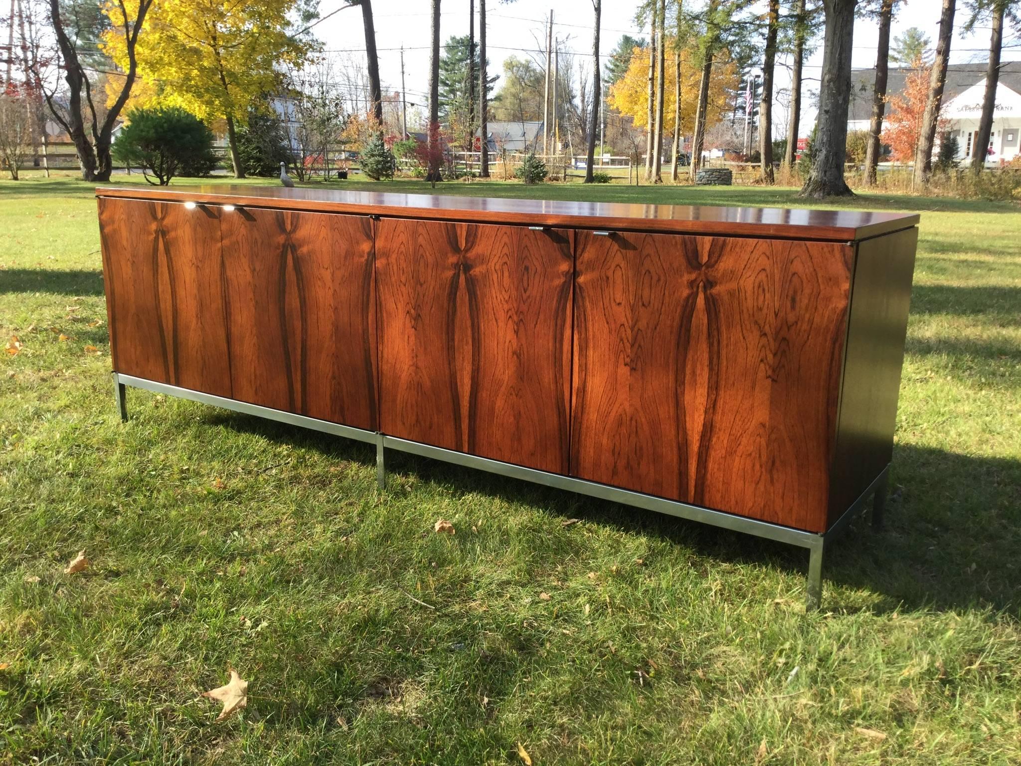 Stunning Mid-Century Modern Rosewood Florence Knoll Credenza 5