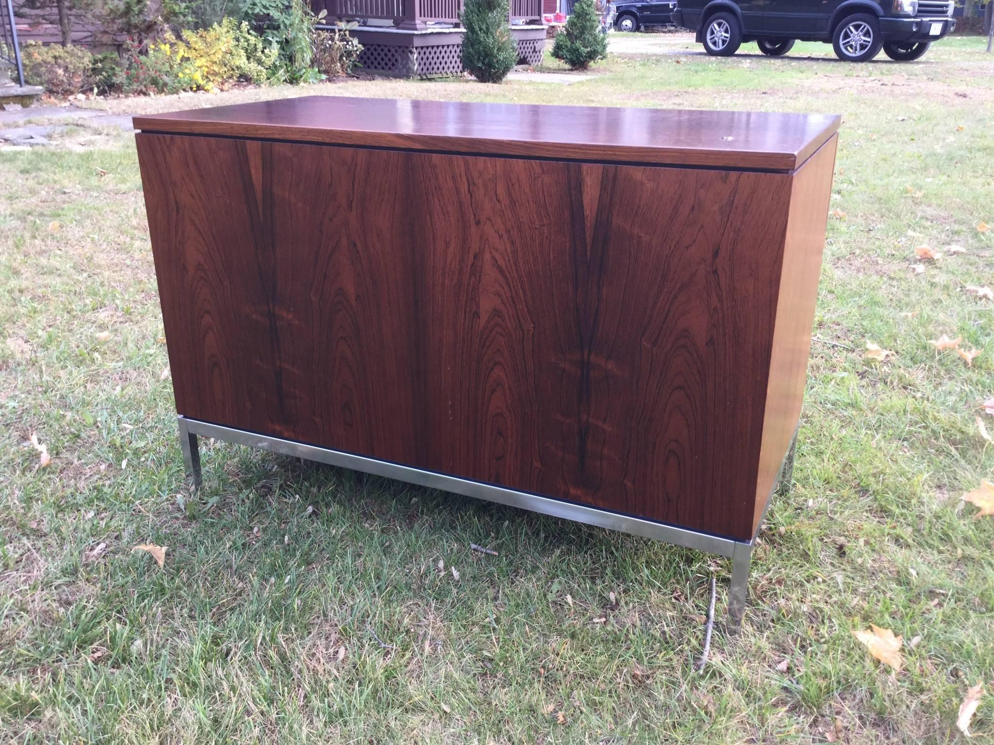 Mid-Century Modern Florence Knoll Cabinet For Sale 1