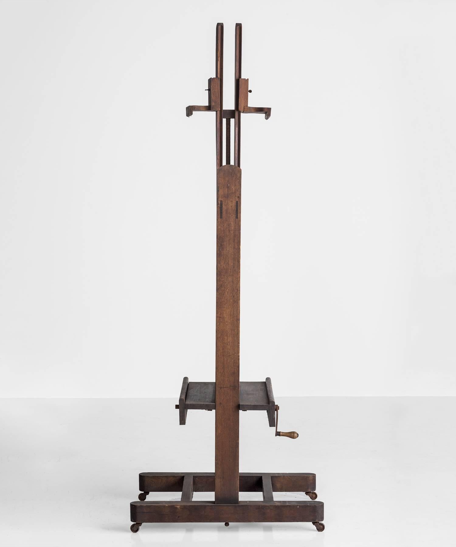 Double-Sided Edwardian Oak Easel, circa 1910 In Good Condition In Culver City, CA