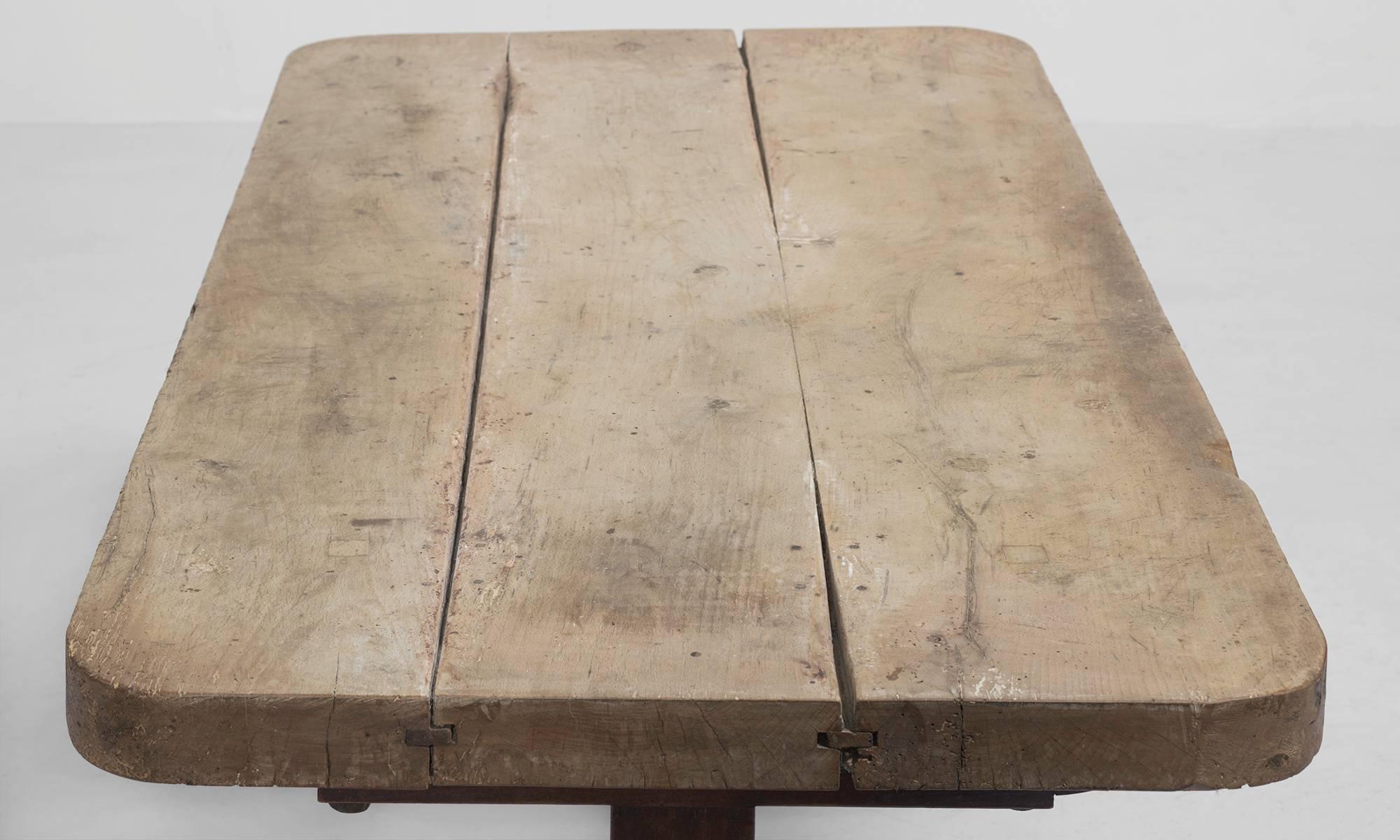 Primitive Work Table, circa 1860 In Good Condition In Culver City, CA