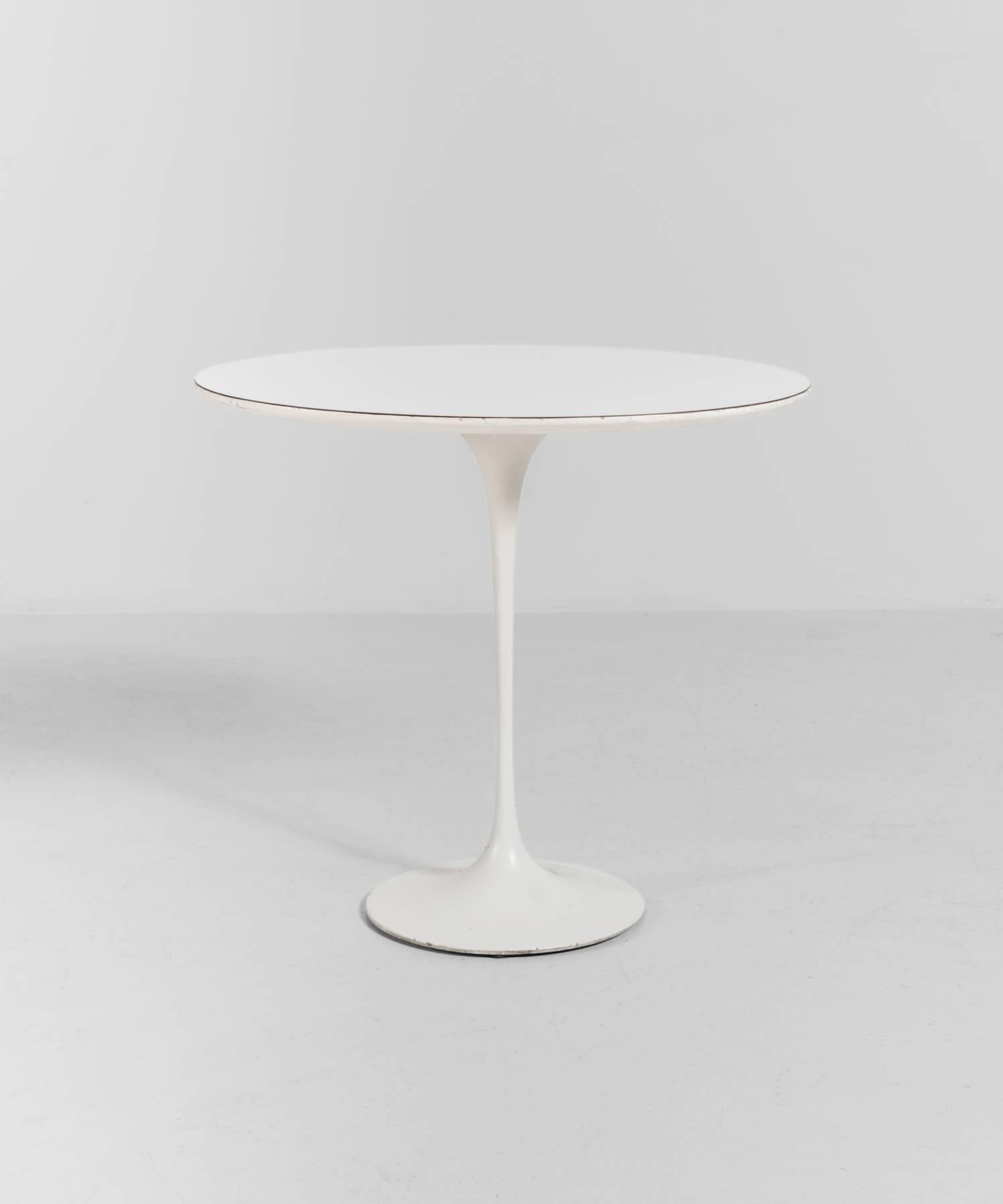 Modern Tulip Side Table by Eero Saarinen, circa 1970