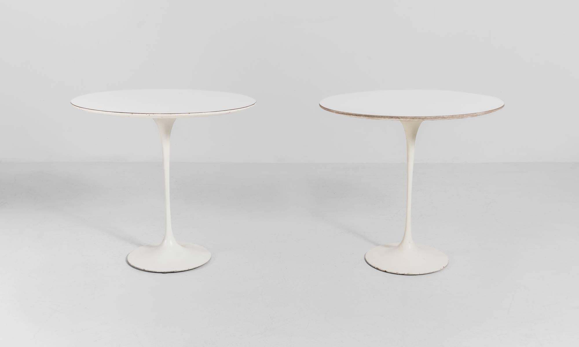 Tulip side table by Eero Saarinen designed for Knoll.
