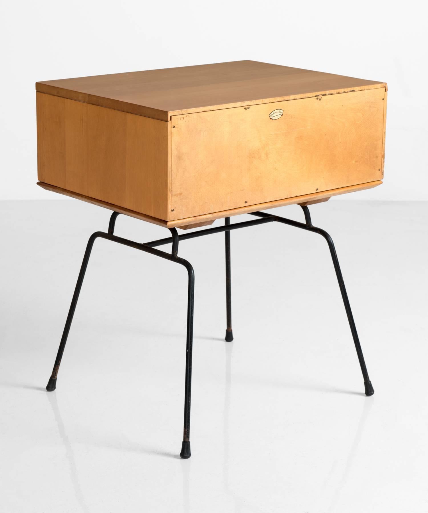 Modern Paul McCobb Planner Group Nightstand