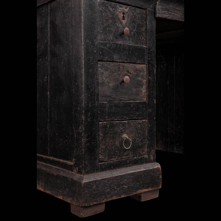 Concierge Desk at 1stdibs