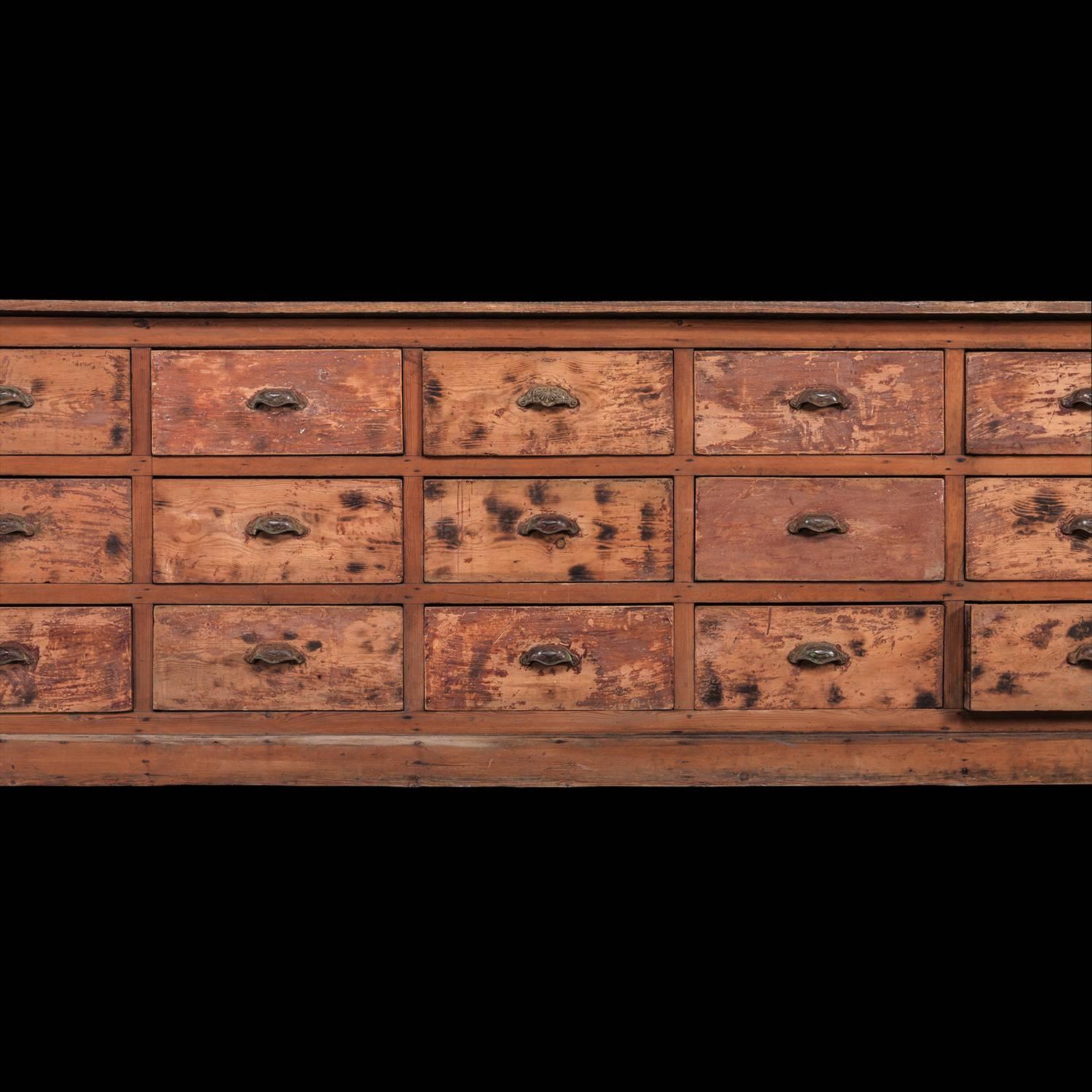 Massive Chest of Drawers In Good Condition In Culver City, CA