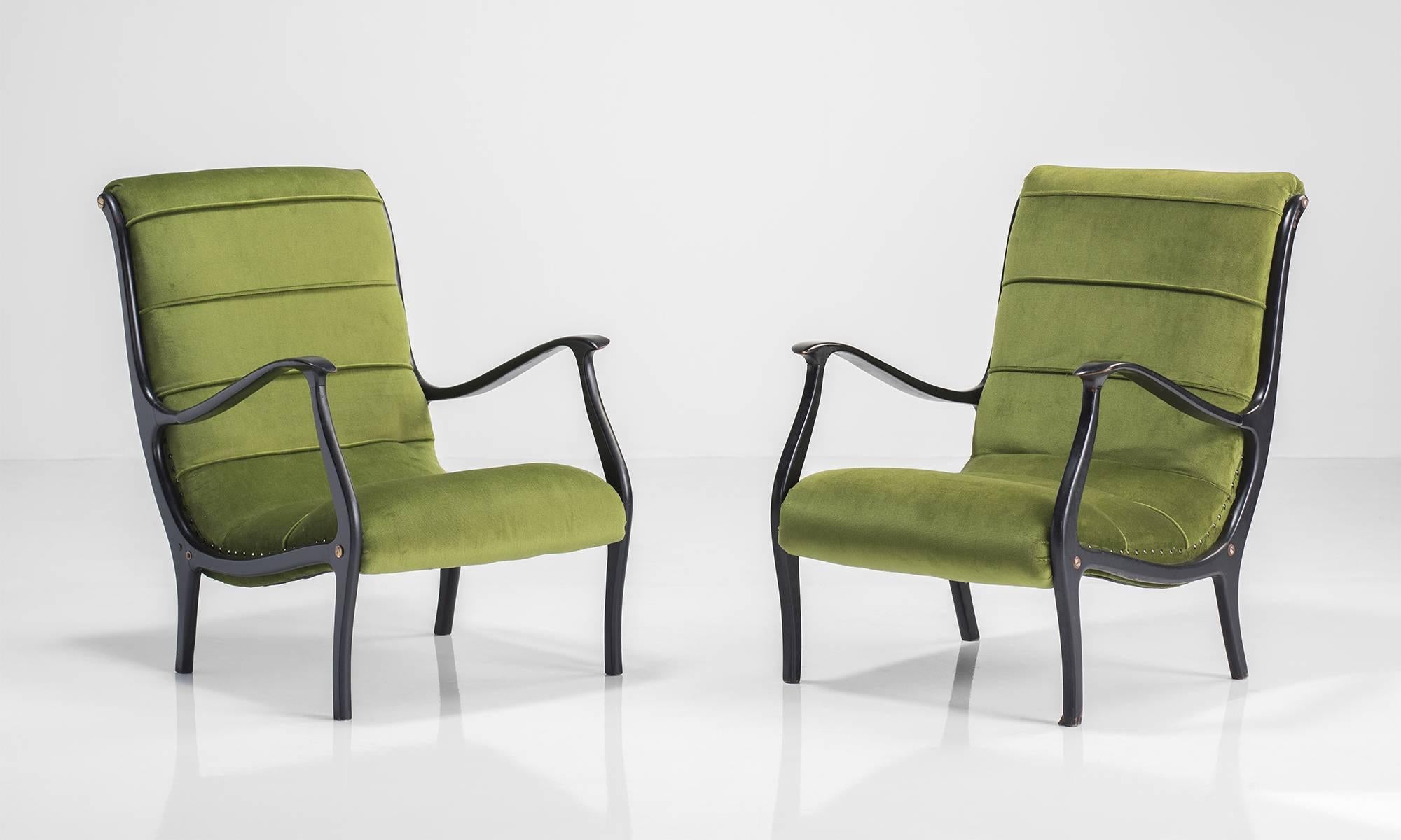 Ezio Longhi bentwood armchairs, circa 1960.

Bentwood armchairs with original velvet upholstery, designed by Ezio Longhi for Elam.