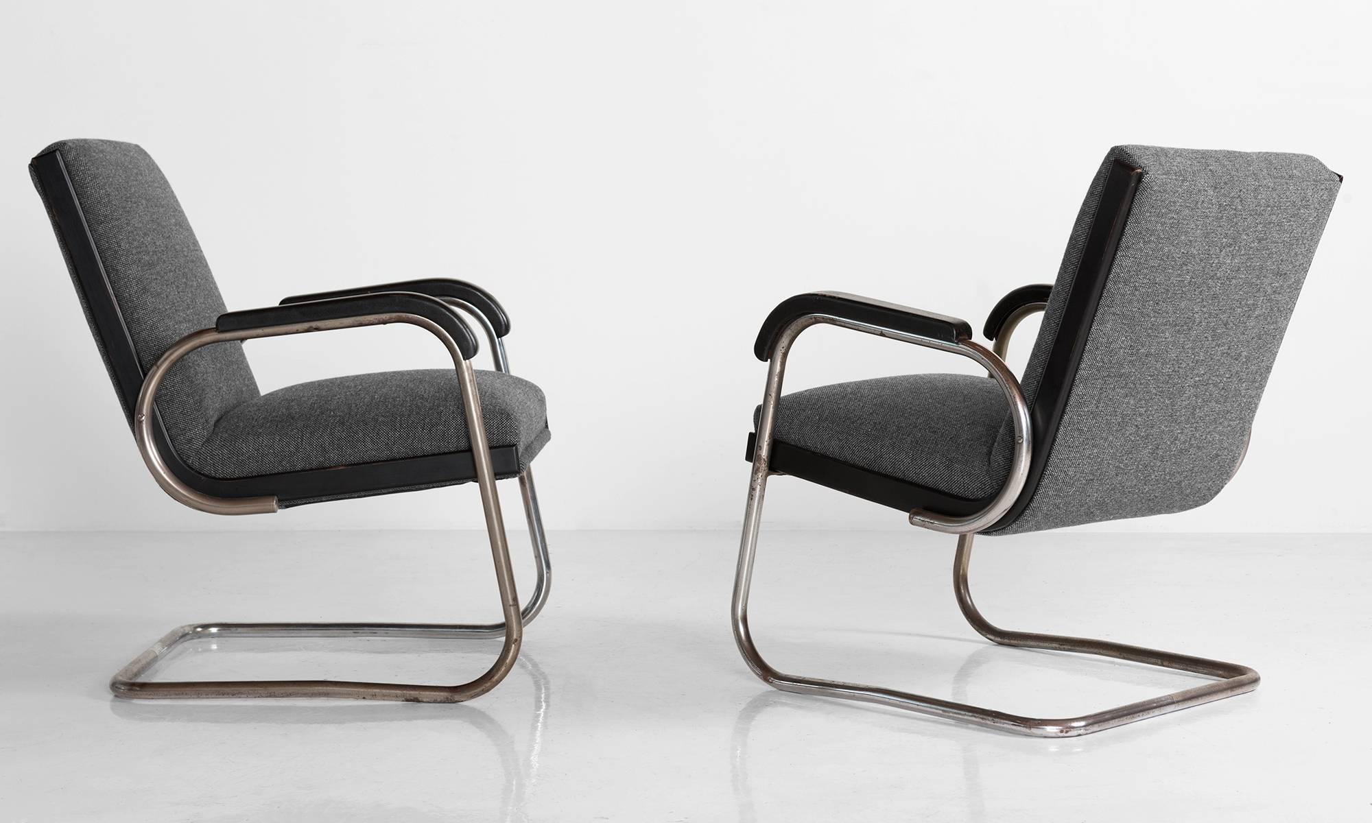 Modern Pair of Cantilever Armchairs by Thonet, circa 1930
