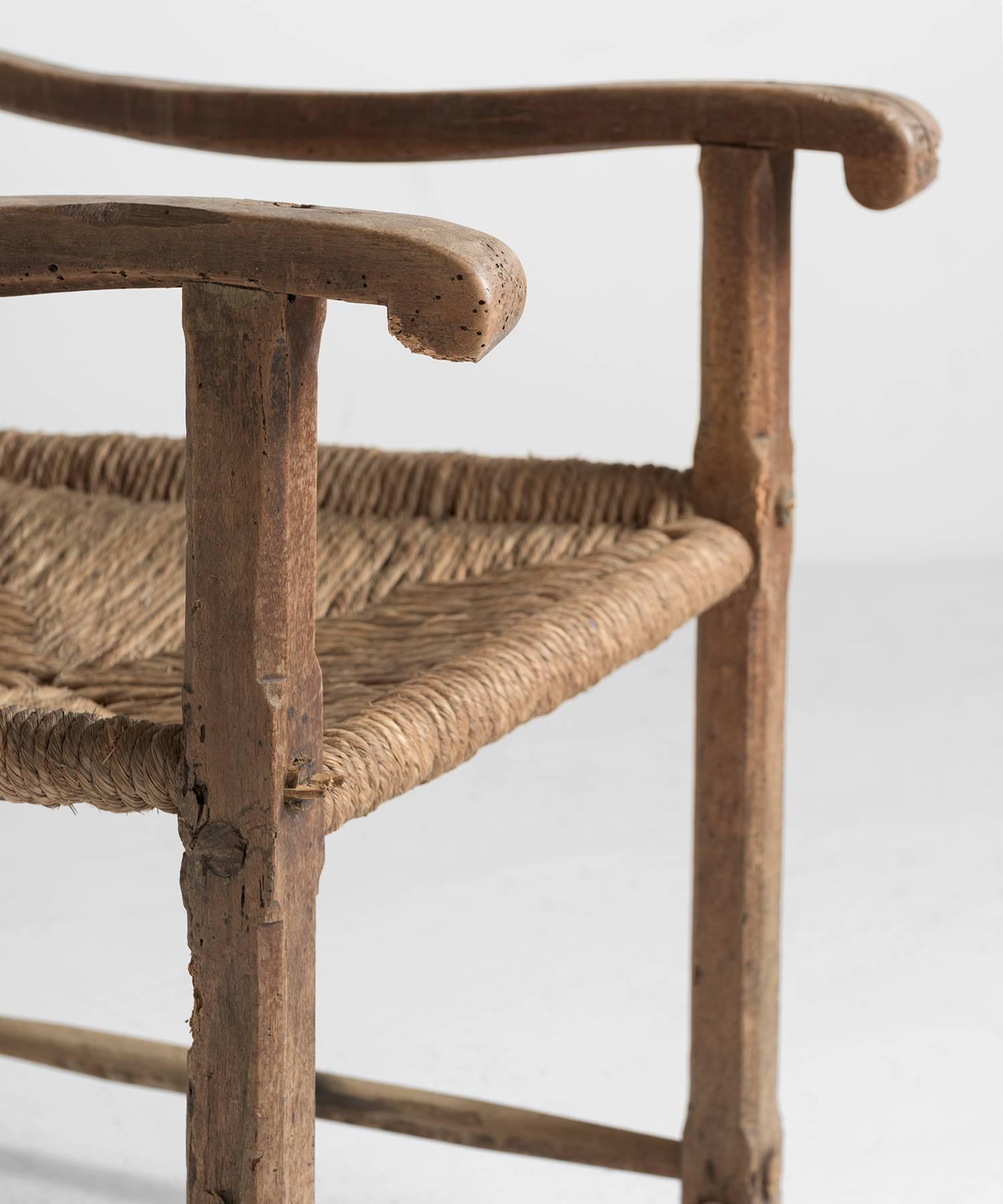 Oversized Oak and Rush Seat Farm Chair, Italy, circa 1720 In Good Condition In Culver City, CA