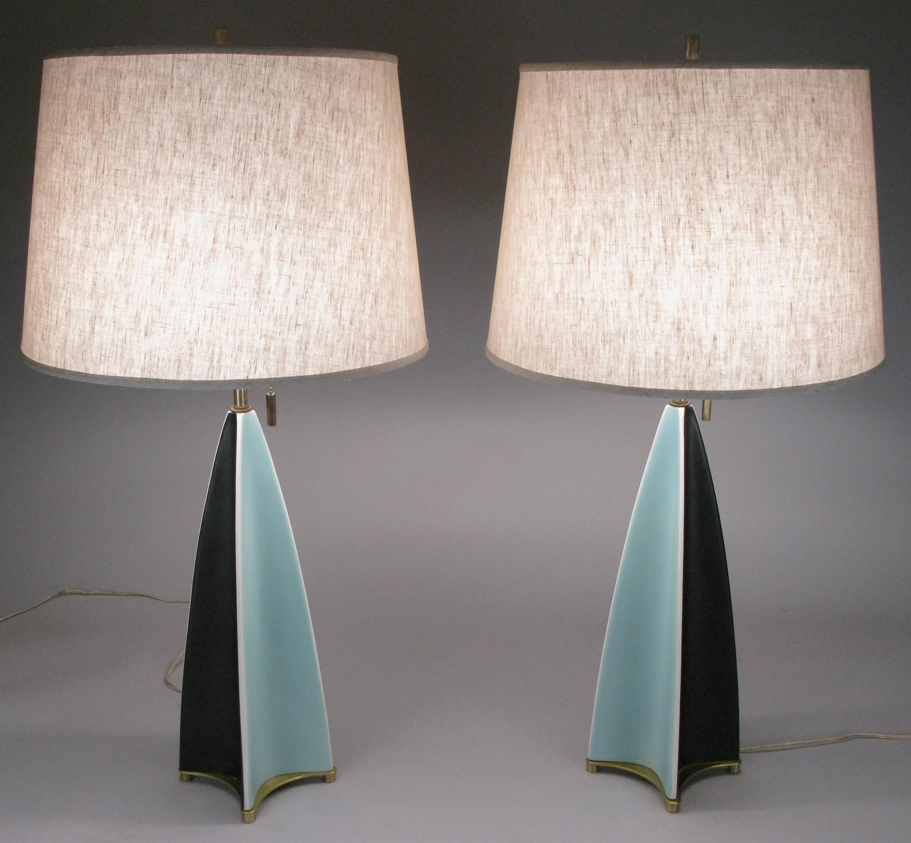 American Pair of Vintage 1950s Ceramic Lamps by Gerald Thurston for Lightolier