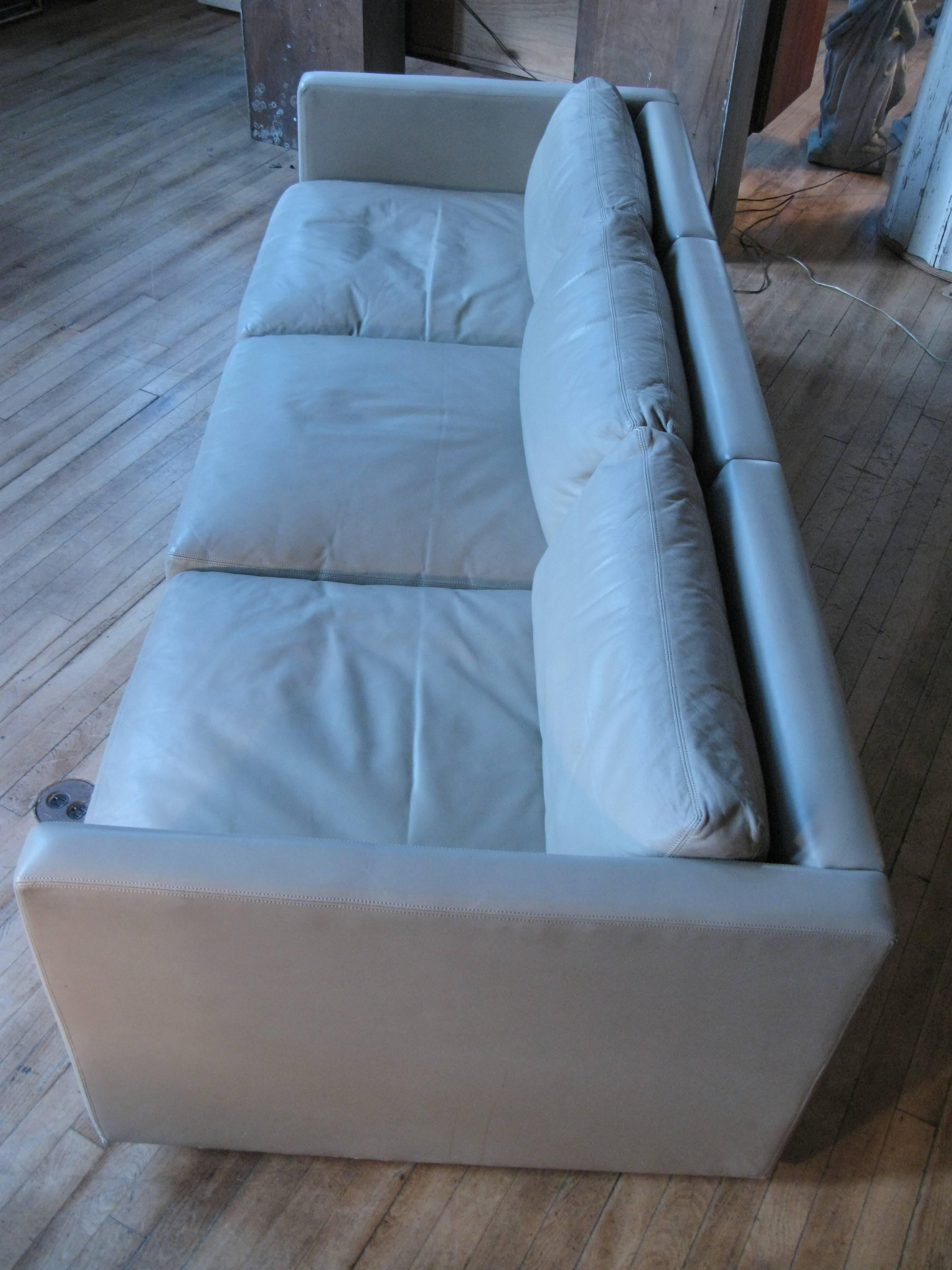 American Vintage Knoll Leather Sofa