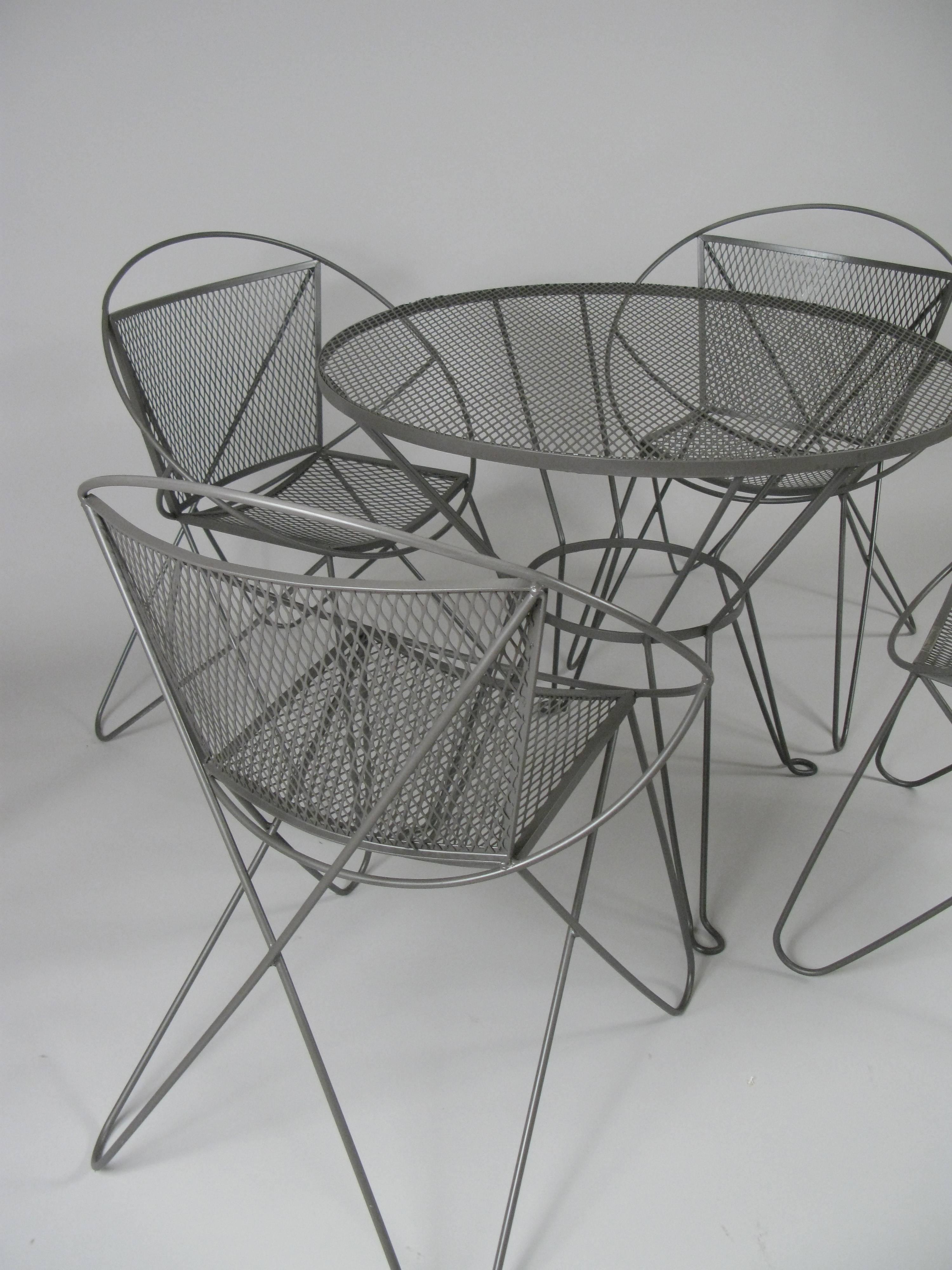 Mid-Century Modern Vintage 1960s Wrought Iron Garden Table and Chairs by Woodard