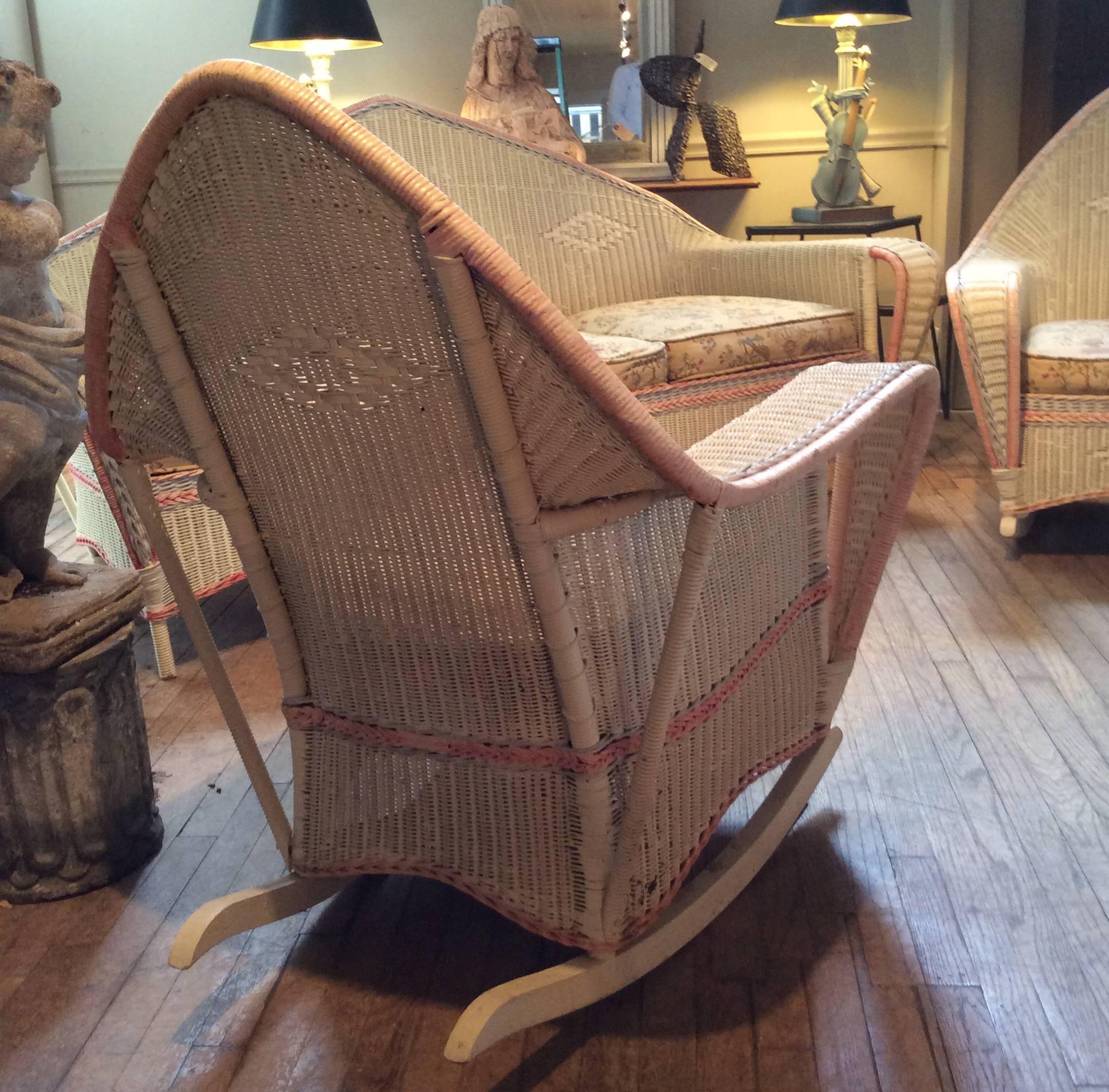 Antique 1930s Wicker Sofa and Pair of Chairs In Excellent Condition In Hudson, NY
