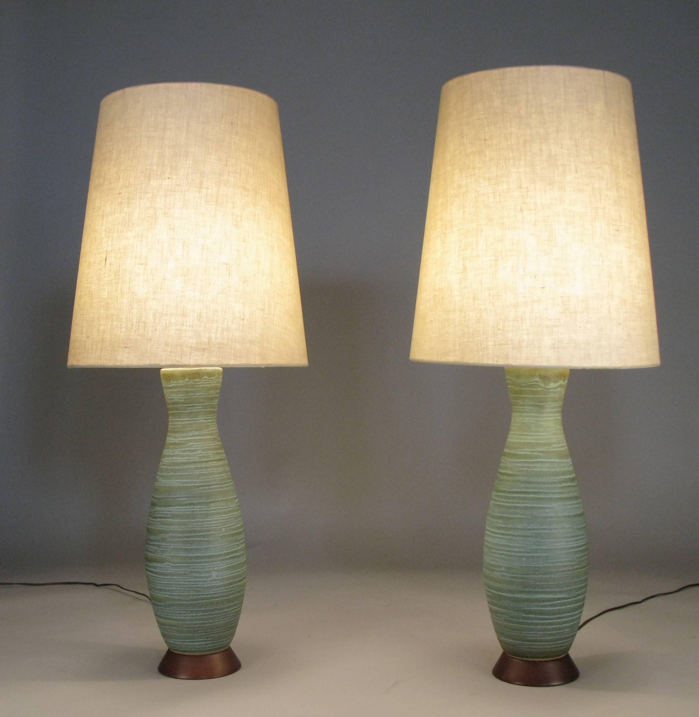 Outstanding Pair of 1950s Italian Ceramic Lamps 2