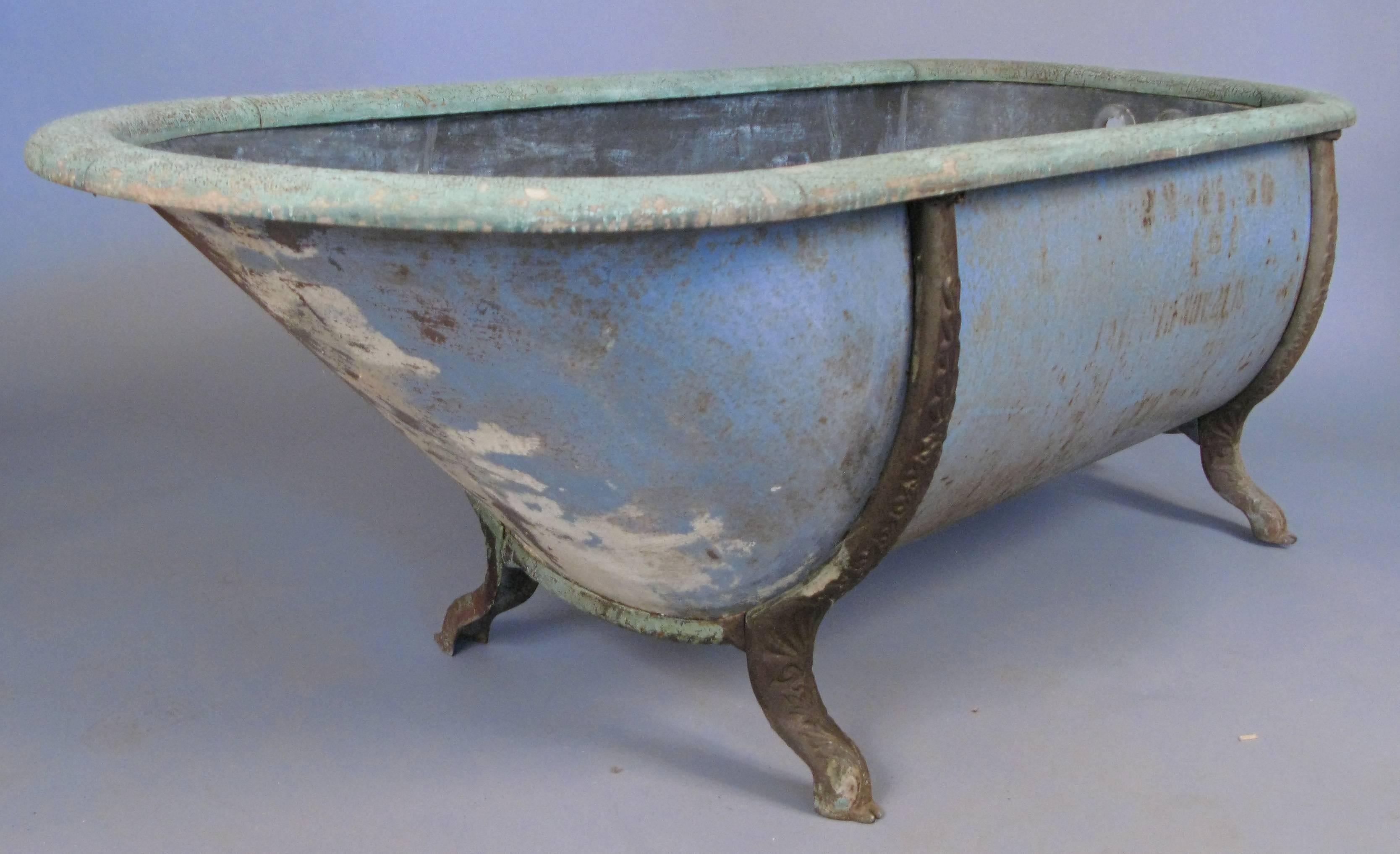 Antique Late 19th Century Zinc and Cast Iron Bathtub at 1stDibs