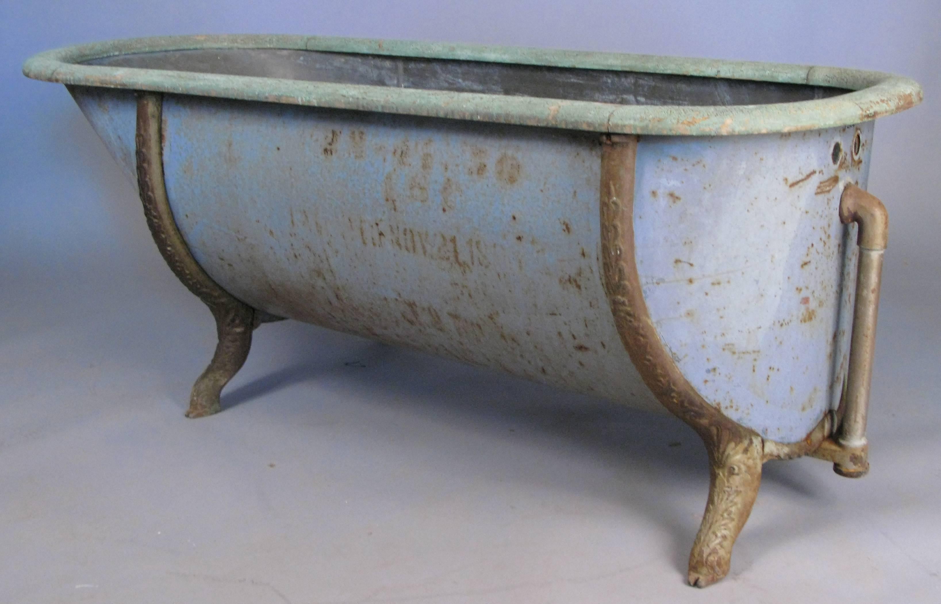 ancienne baignoire en zinc