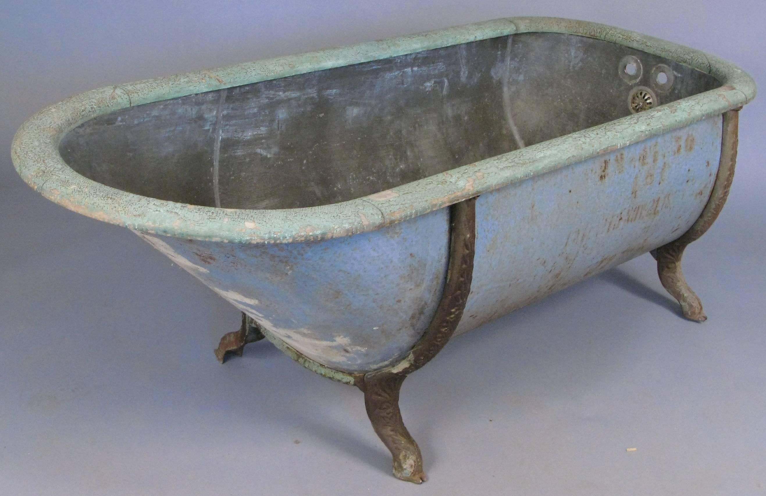 Américain Baignoire ancienne en zinc et fonte de la fin du 19e siècle