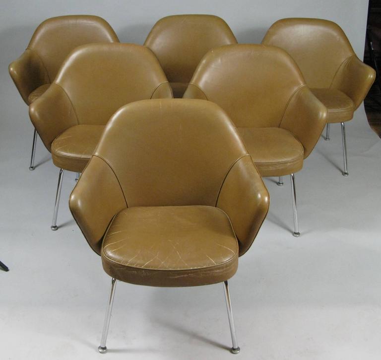 Set of Six Vintage Leather Dining Chairs by Saarinen for