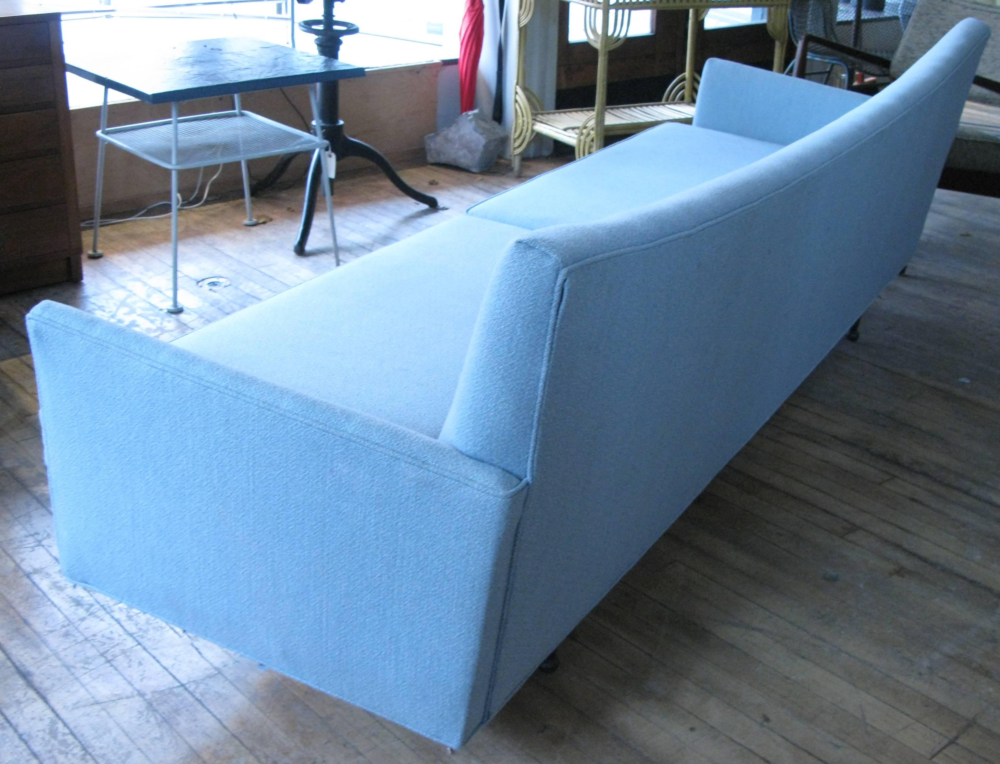 Classic Modern 1950s Sculptural Long Sofa 1