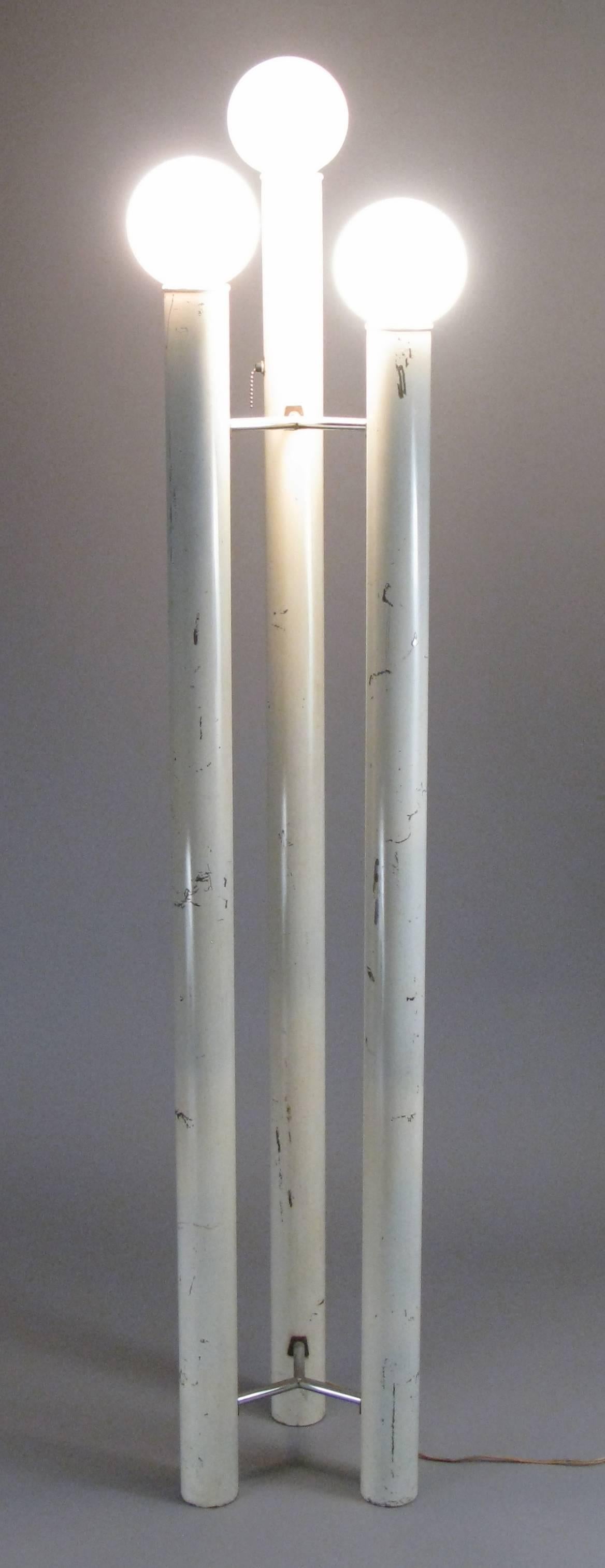 A 1970s three tower floor lamp designed by Tony Paul for Mutual Sunset, from his Bellini collection. in as found condition with scrapes to the painted finish. 