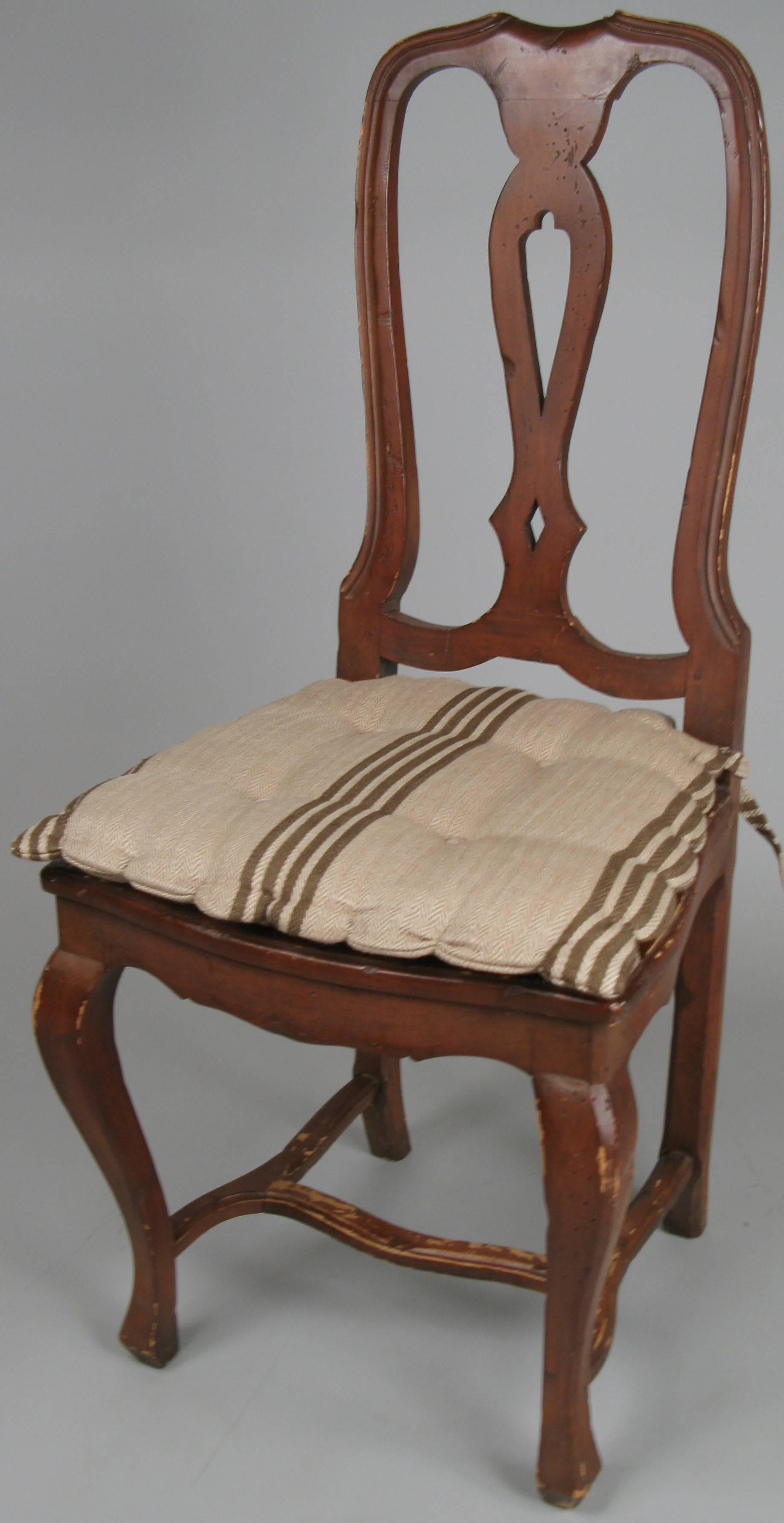 American Set of Eight Swedish Style Dining Chairs with Quilted Covers
