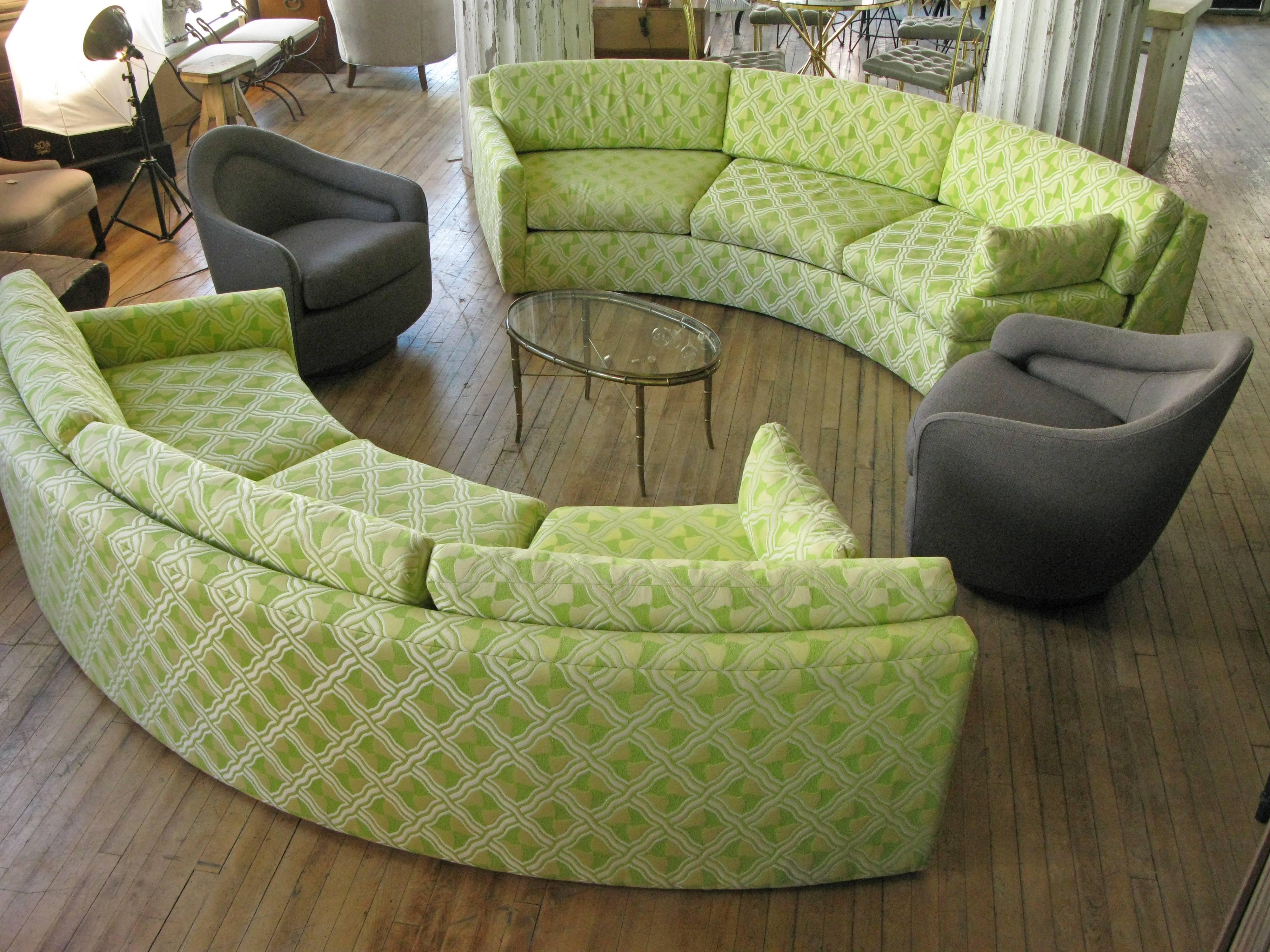 Semi Circular Curved 1970s Sectional Sofa by Milo Baughman In Excellent Condition In Hudson, NY