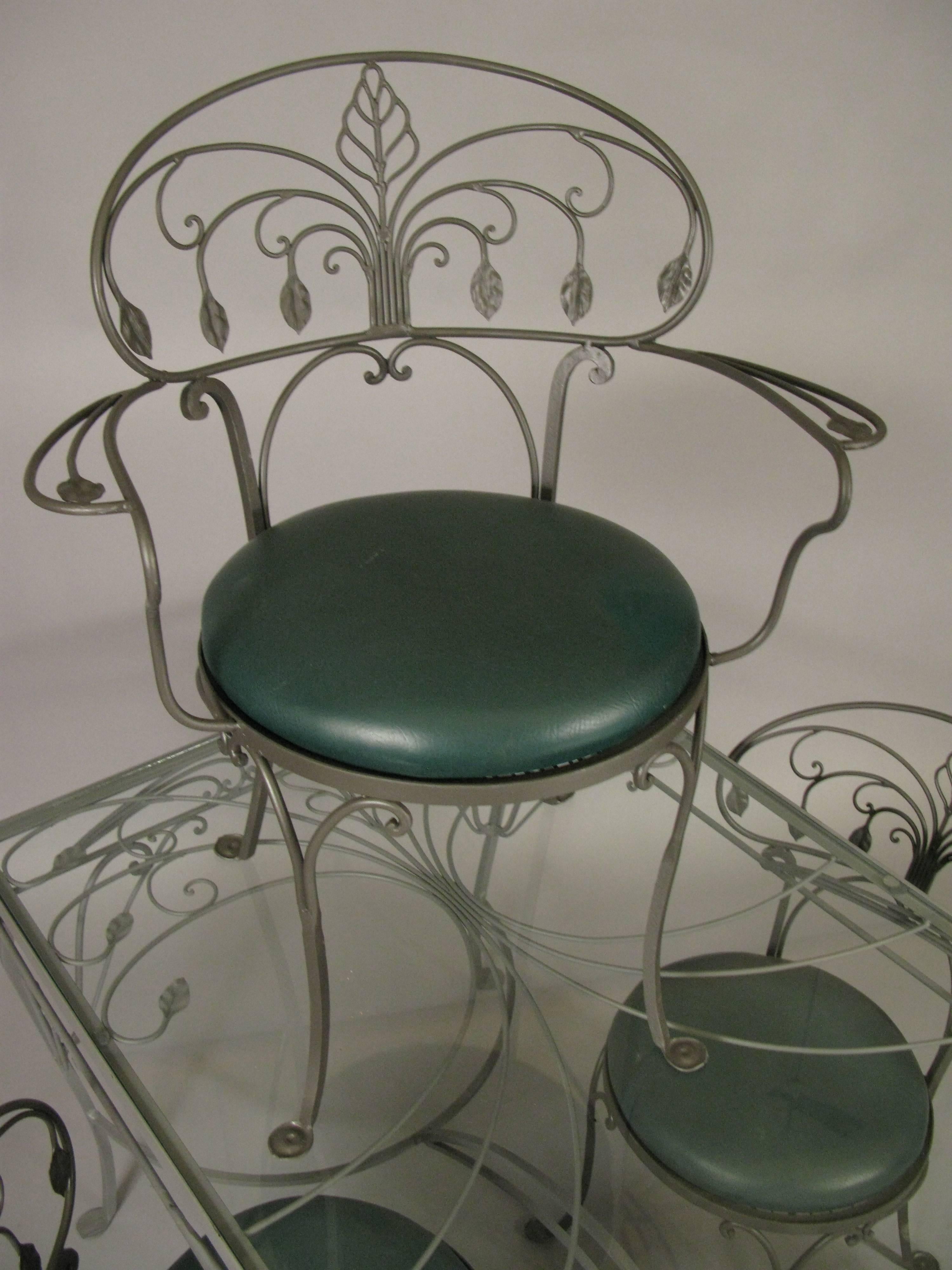 Vintage 1950s Garden Dining Set by Salterini In Excellent Condition In Hudson, NY