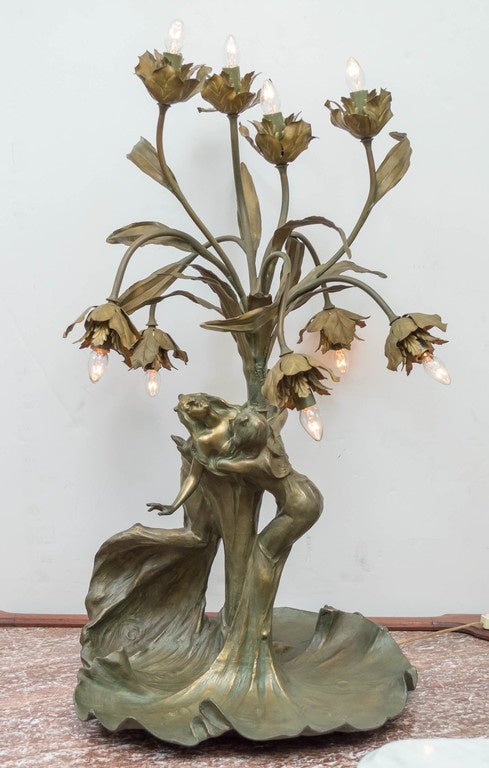 We normally only buy bronze, but when we see something this wonderful in Art Nouveau, we make exceptions. This what we call in the trade 