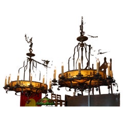 Paire de lustres en fer forgé et mica de style espagnol, 18 lumières à l'intérieur et à l'extérieur