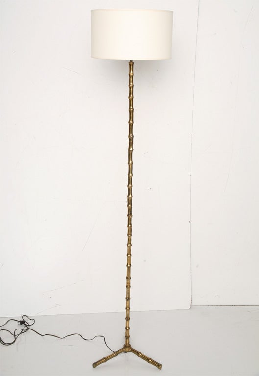 20th Century Pair of Maison Baguès Bronze Floor Lamp For Sale