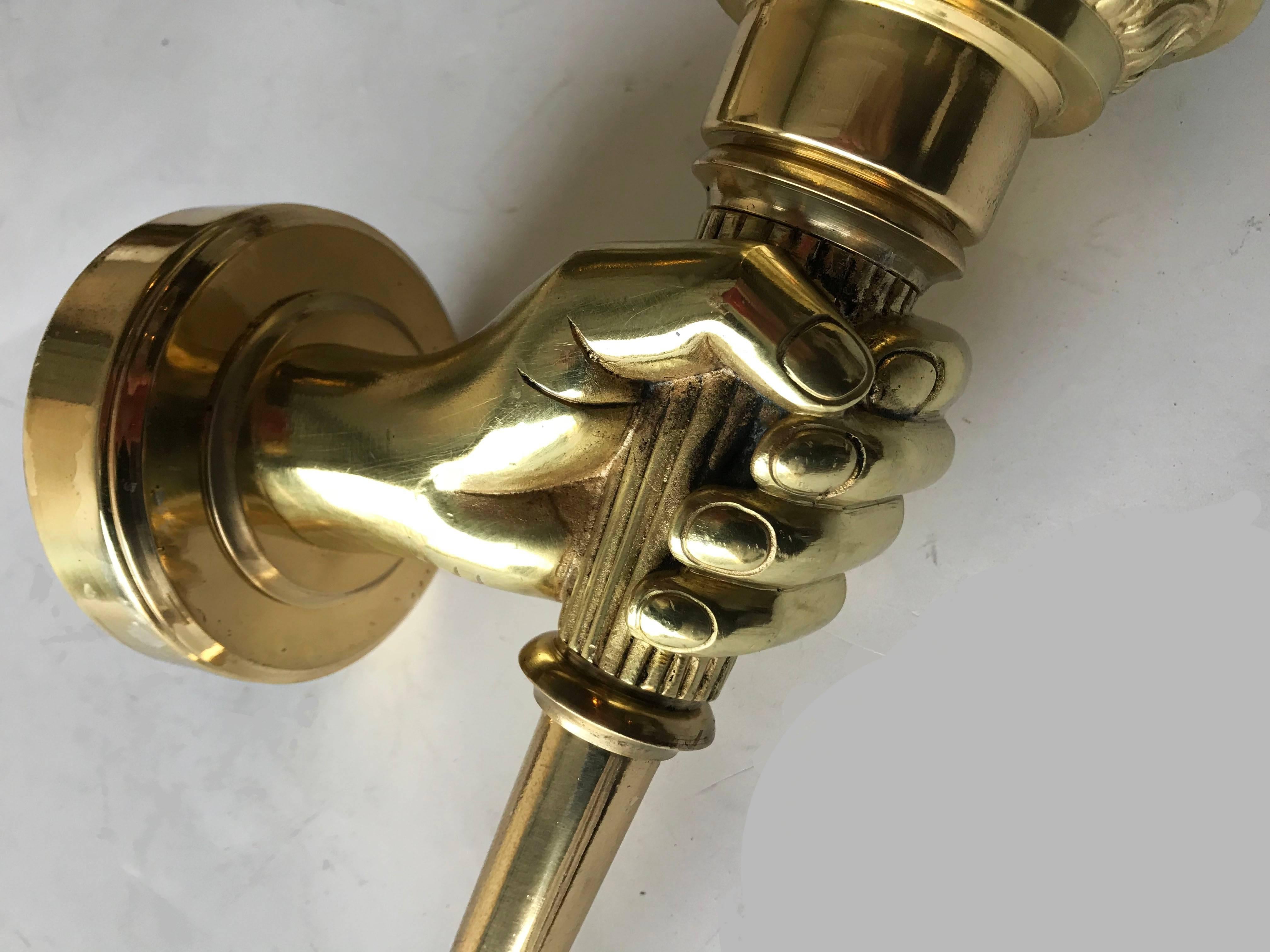 Pareja de candelabros de antorcha de bronce Maison Baguès Francés en venta