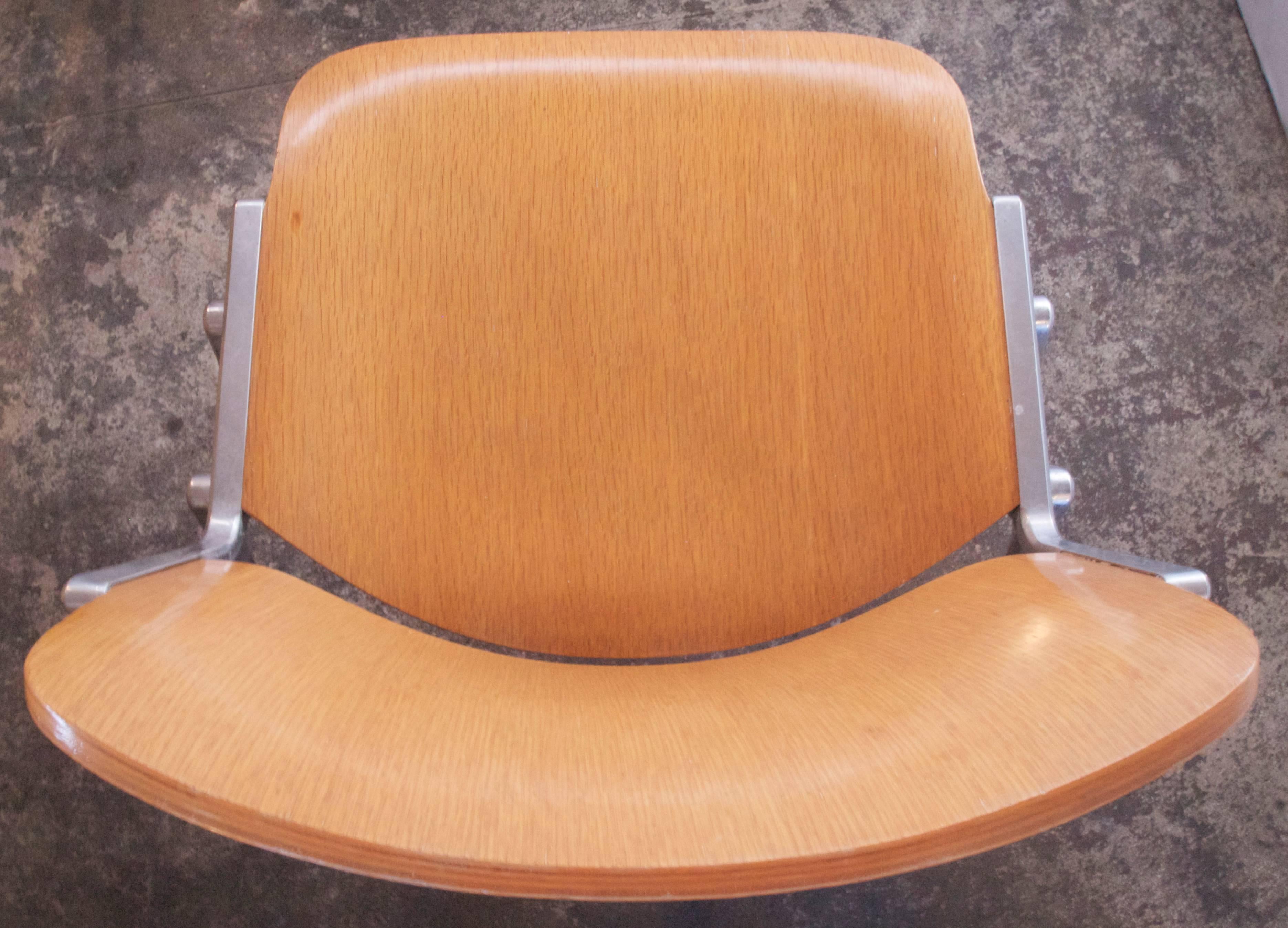 Set of Four Mid-Century Chairs by Giancarlo Piretti for Castelli In Good Condition In San Francisco, CA
